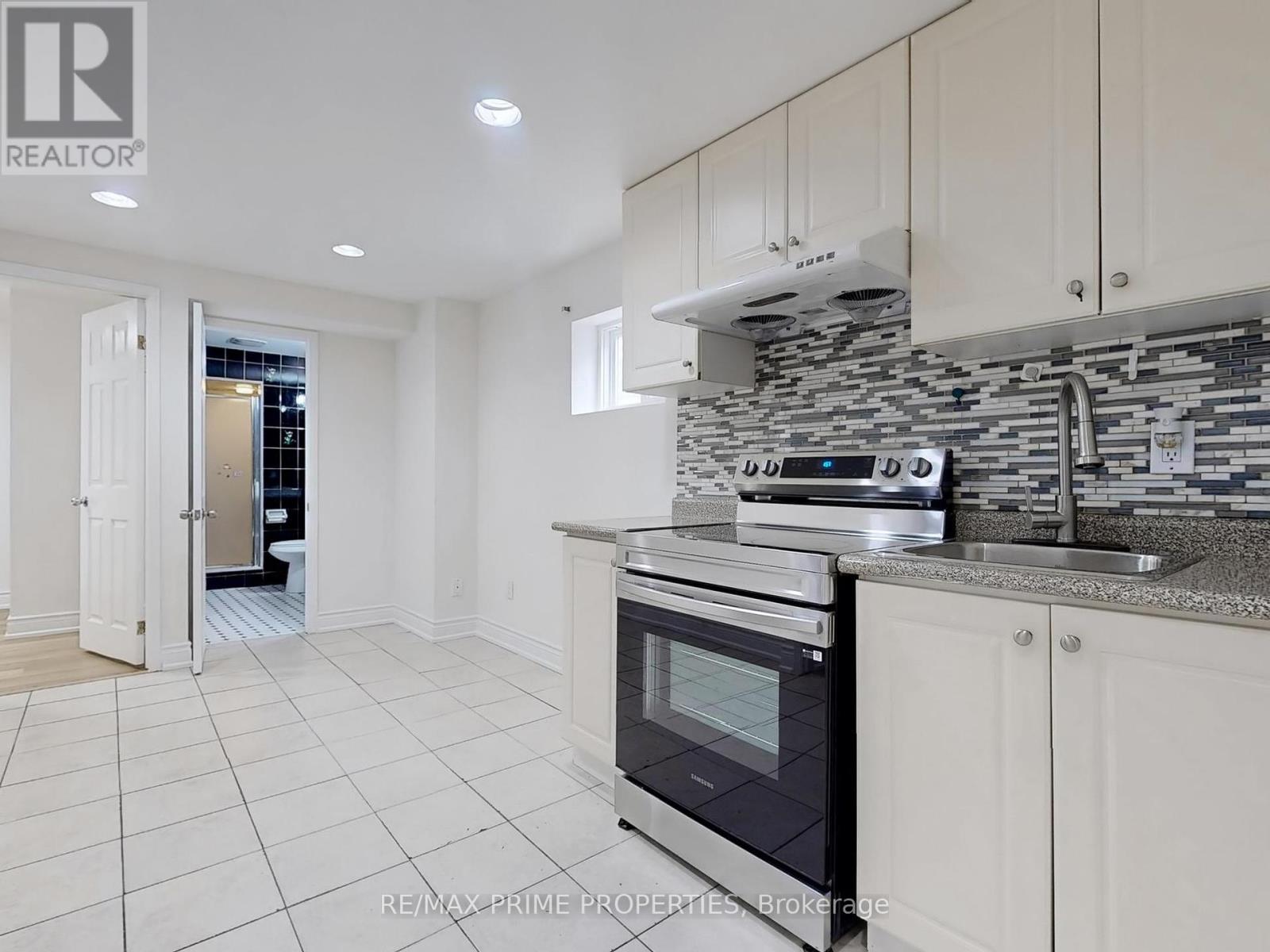 38 Audrelane Court, Toronto, Ontario  M1V 3S4 - Photo 17 - E12158432