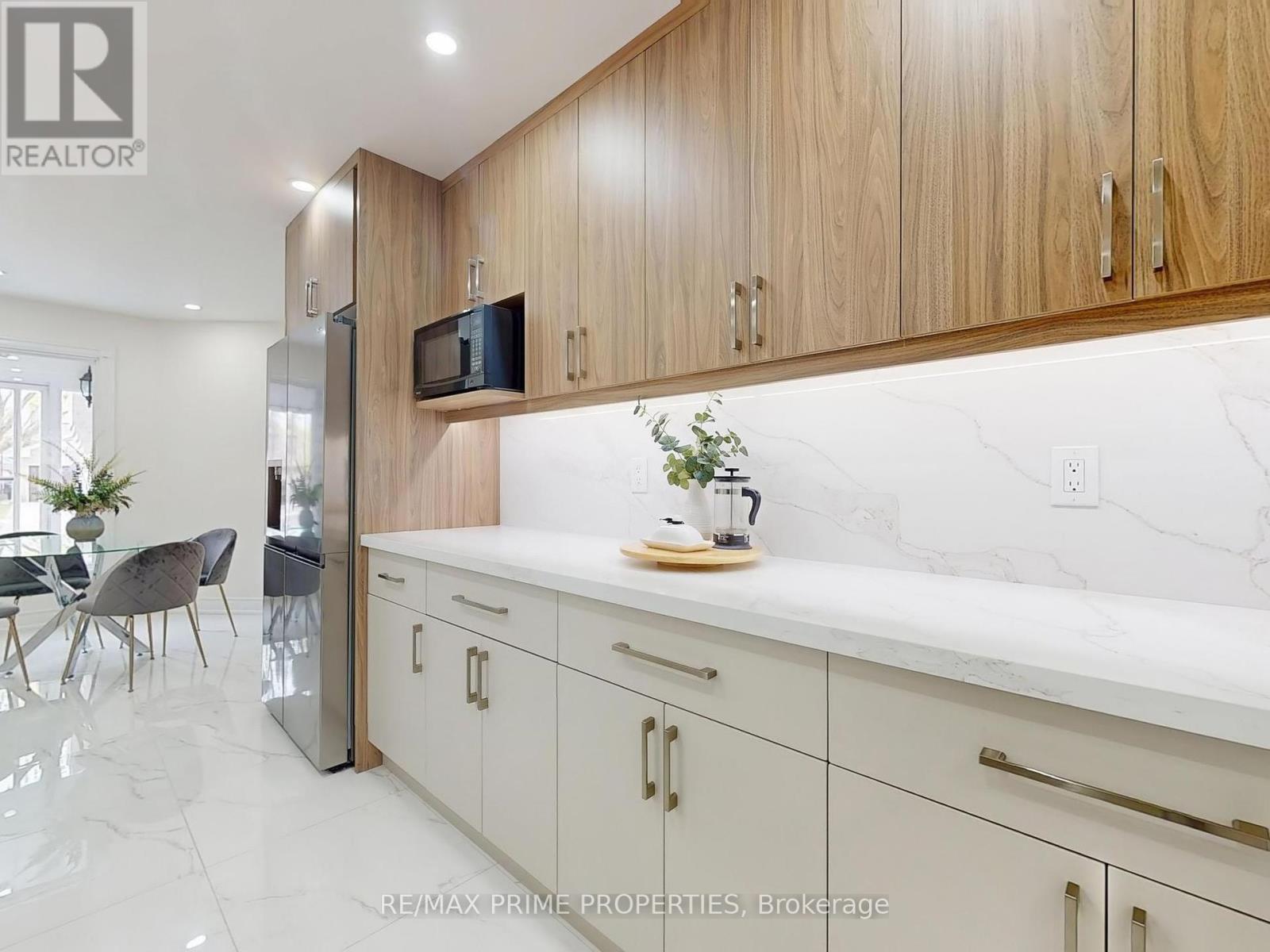 38 Audrelane Court, Toronto, Ontario  M1V 3S4 - Photo 6 - E12158432