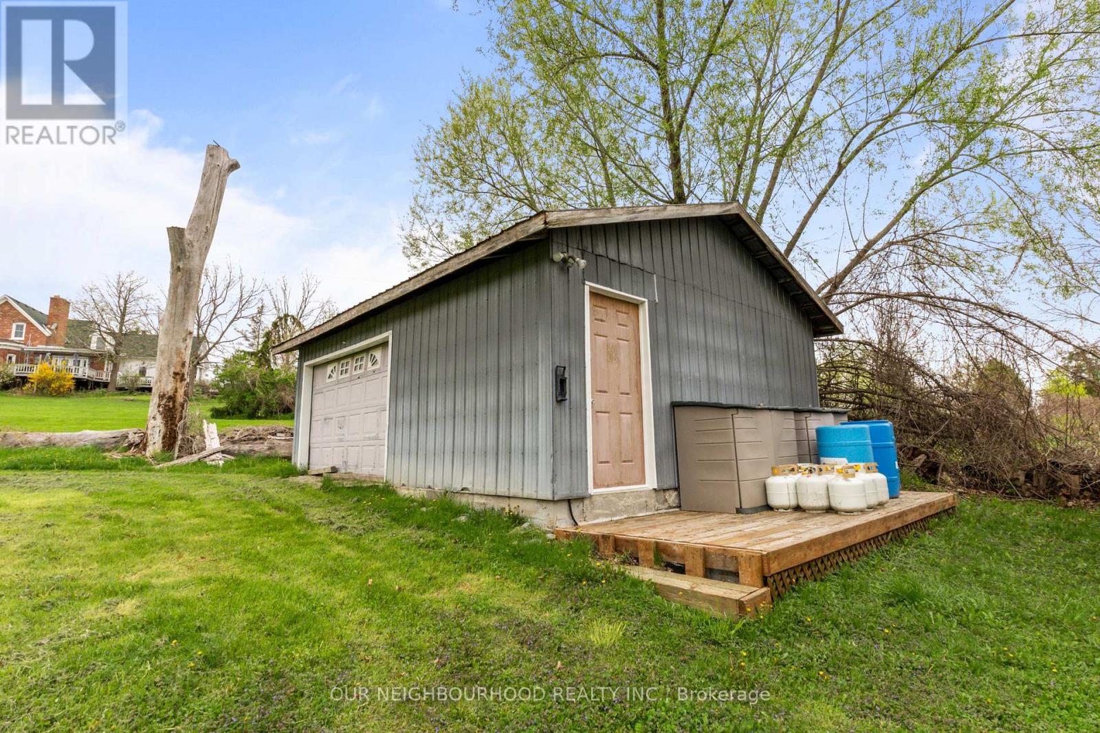 10 Richardson Road, Prince Edward County (Picton), Ontario  K0K 2T0 - Photo 37 - X12158702