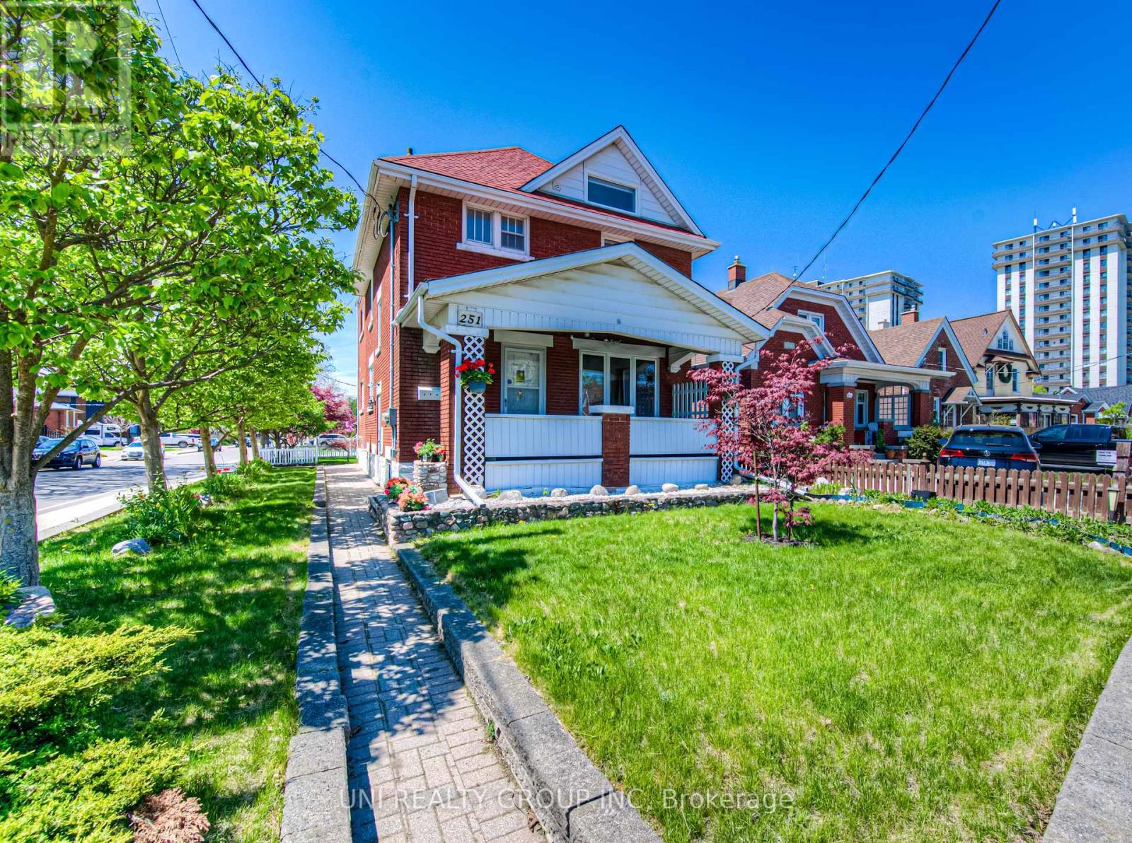 251 Margaret Avenue, Kitchener, Ontario  N2H 4J6 - Photo 1 - X12158575