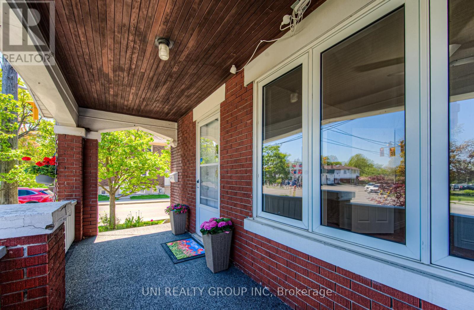 251 Margaret Avenue, Kitchener, Ontario  N2H 4J6 - Photo 6 - X12158575