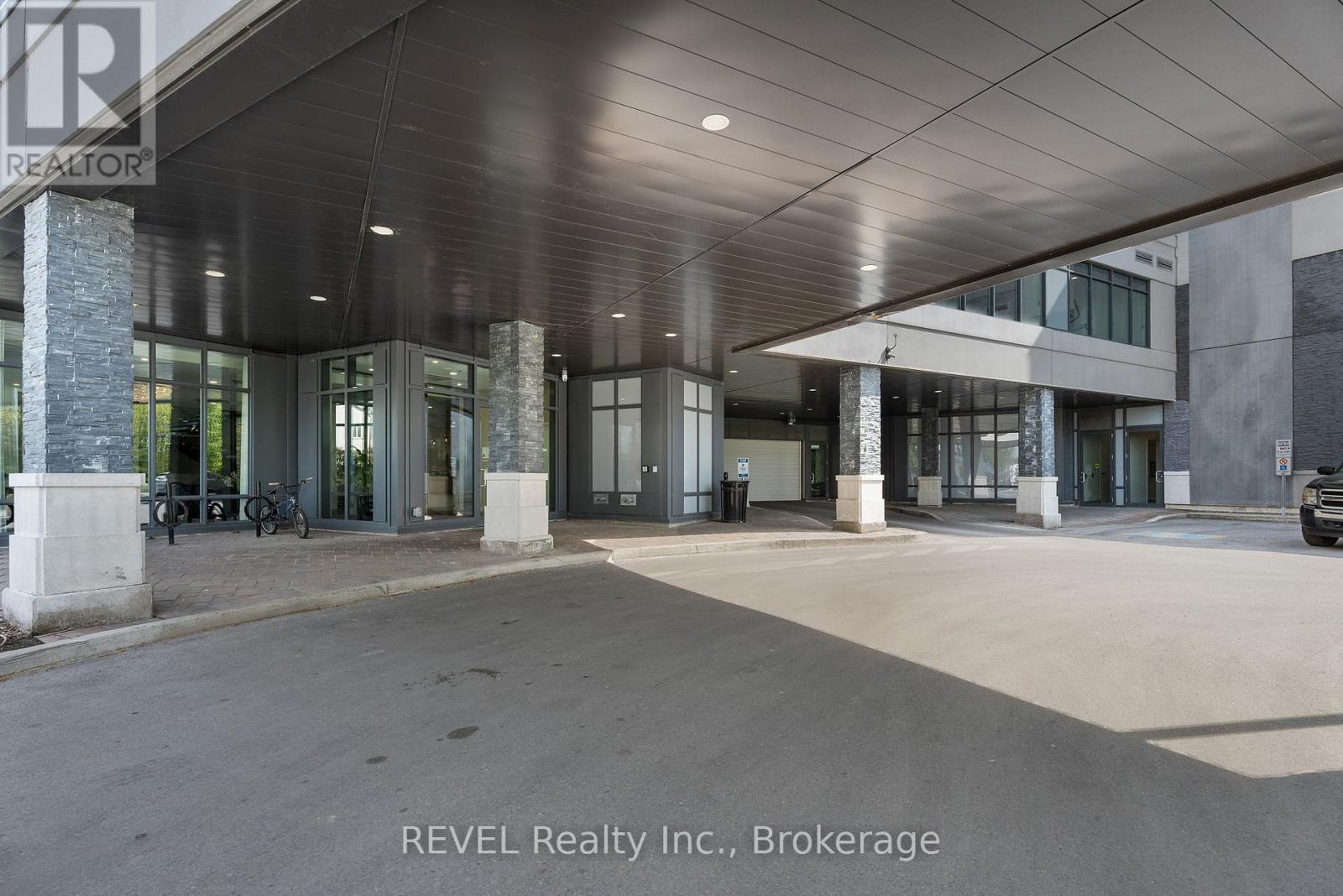 704 - 7711 Green Vista Gate, Niagara Falls, Ontario  L2G 0Y9 - Photo 3 - X12151041