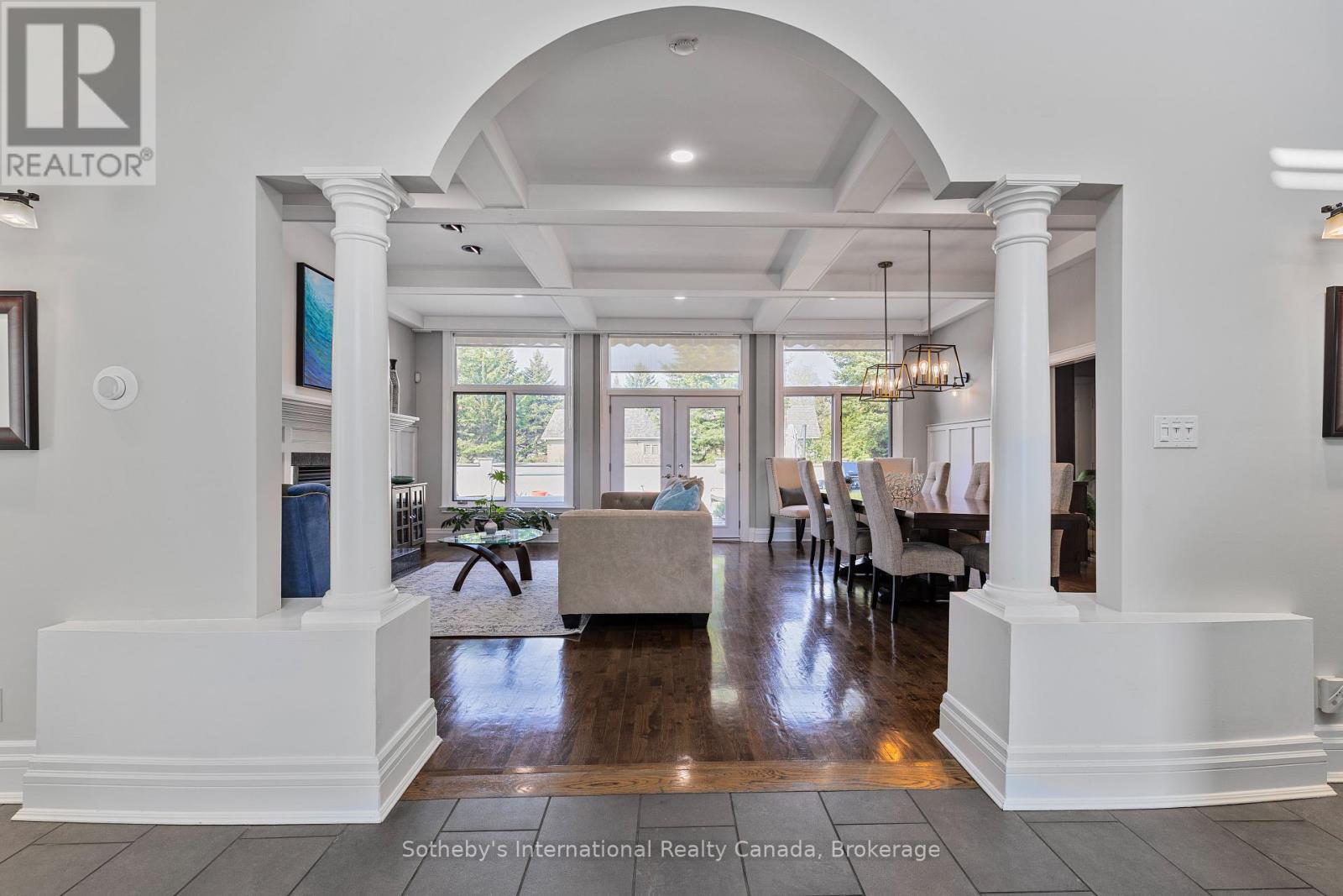 Property at 160 GRAND CYPRESS LANE image 4