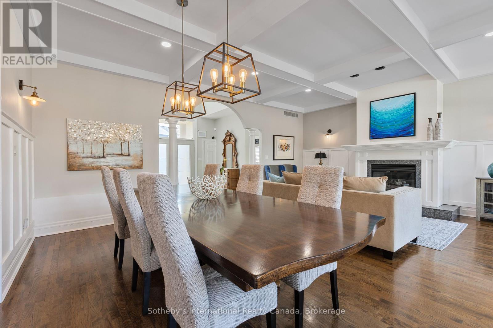 160 Grand Cypress Lane, Blue Mountains, Ontario  L9Y 0K8 - Photo 8 - X12153366