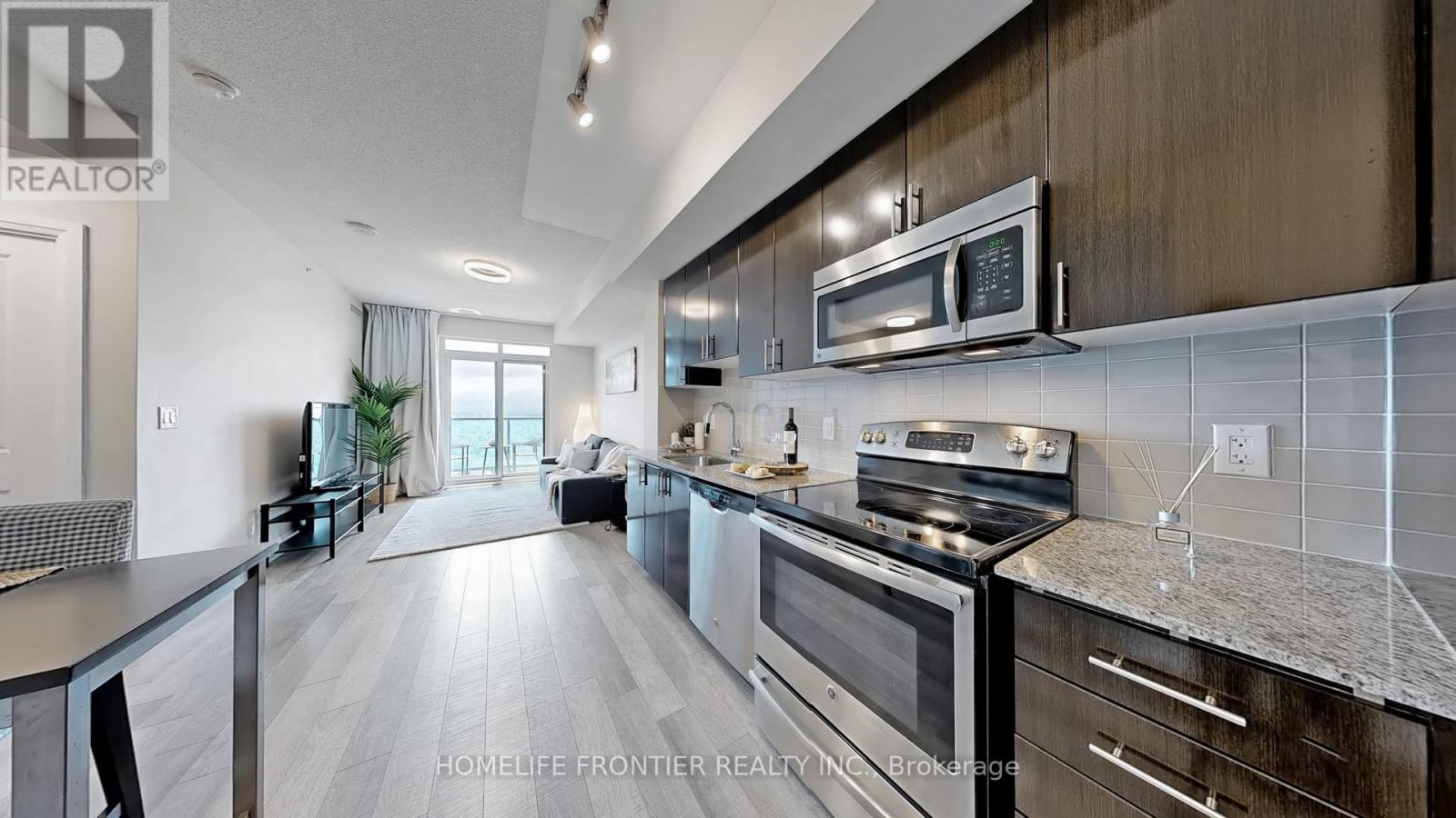 2528 - 7161 Yonge Street, Markham, Ontario  L3T 0C8 - Photo 12 - N12158438