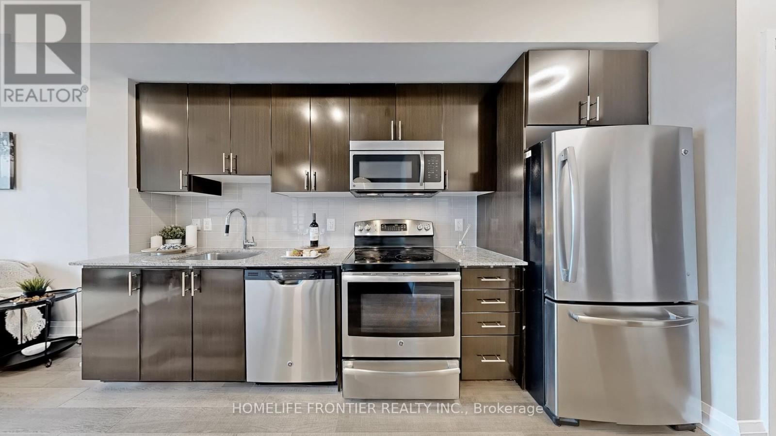 2528 - 7161 Yonge Street, Markham, Ontario  L3T 0C8 - Photo 14 - N12158438