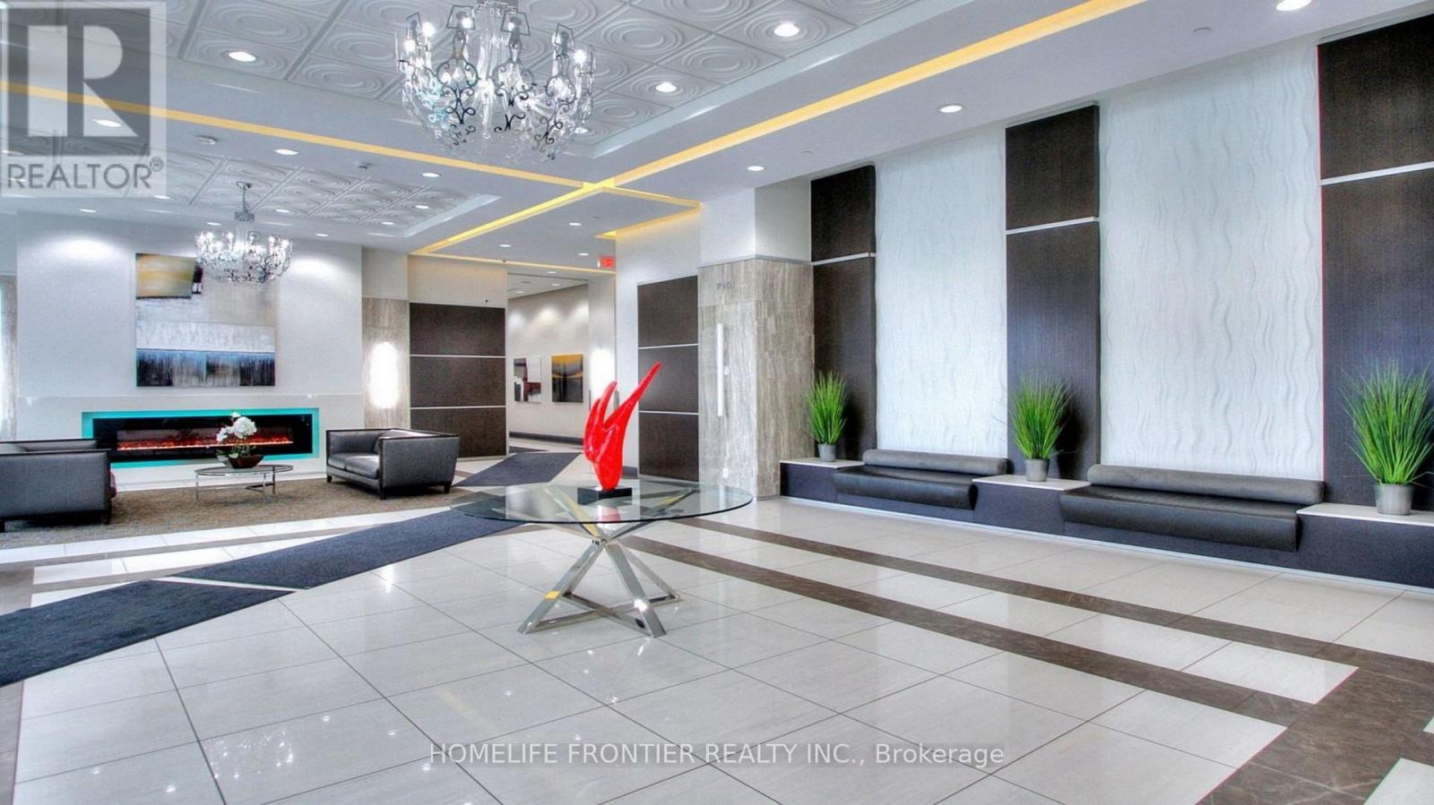 2528 - 7161 Yonge Street, Markham, Ontario  L3T 0C8 - Photo 4 - N12158438
