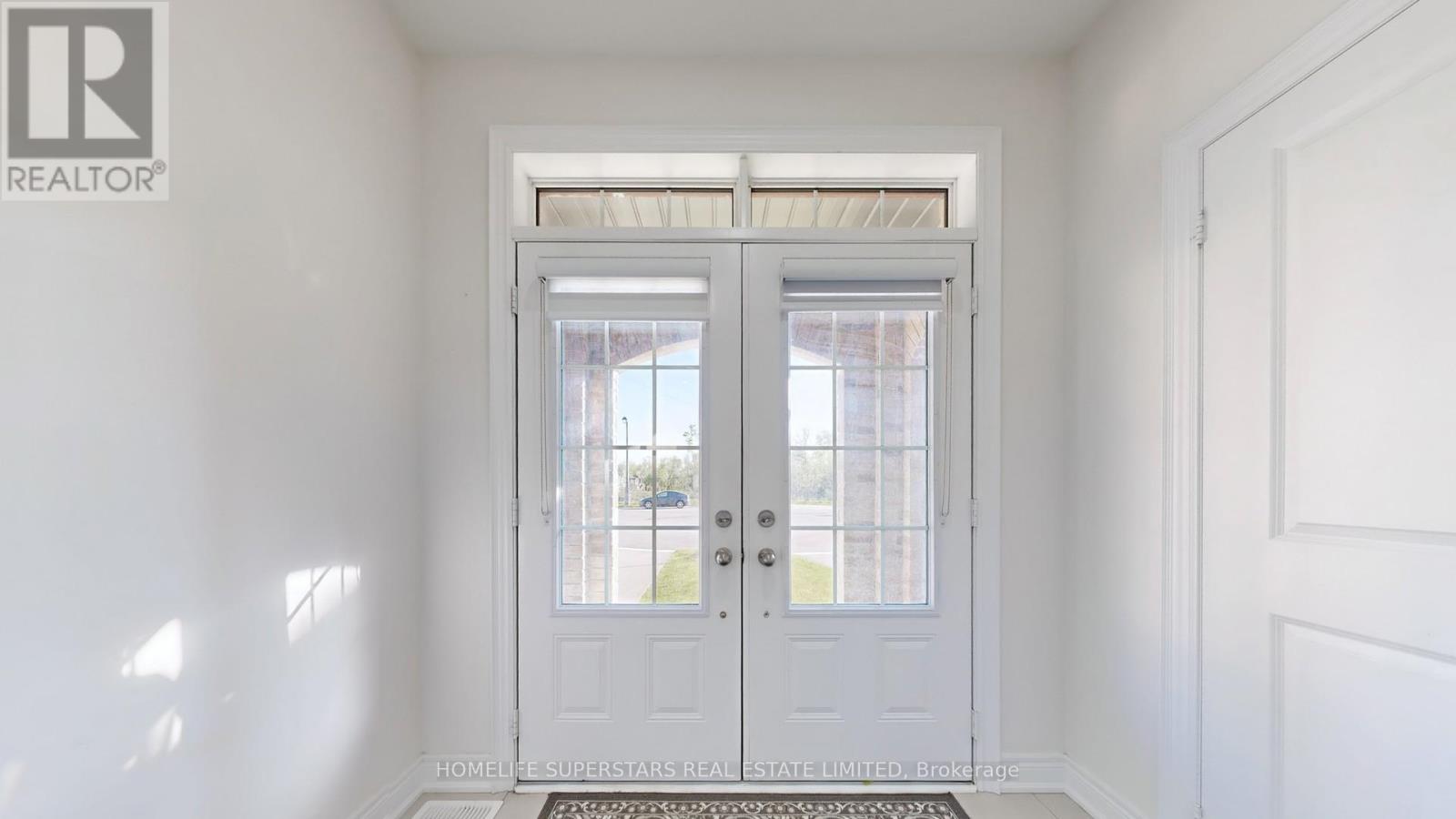 28 Great Railway Court, Vaughan, Ontario  L4H 3N5 - Photo 2 - N12158532