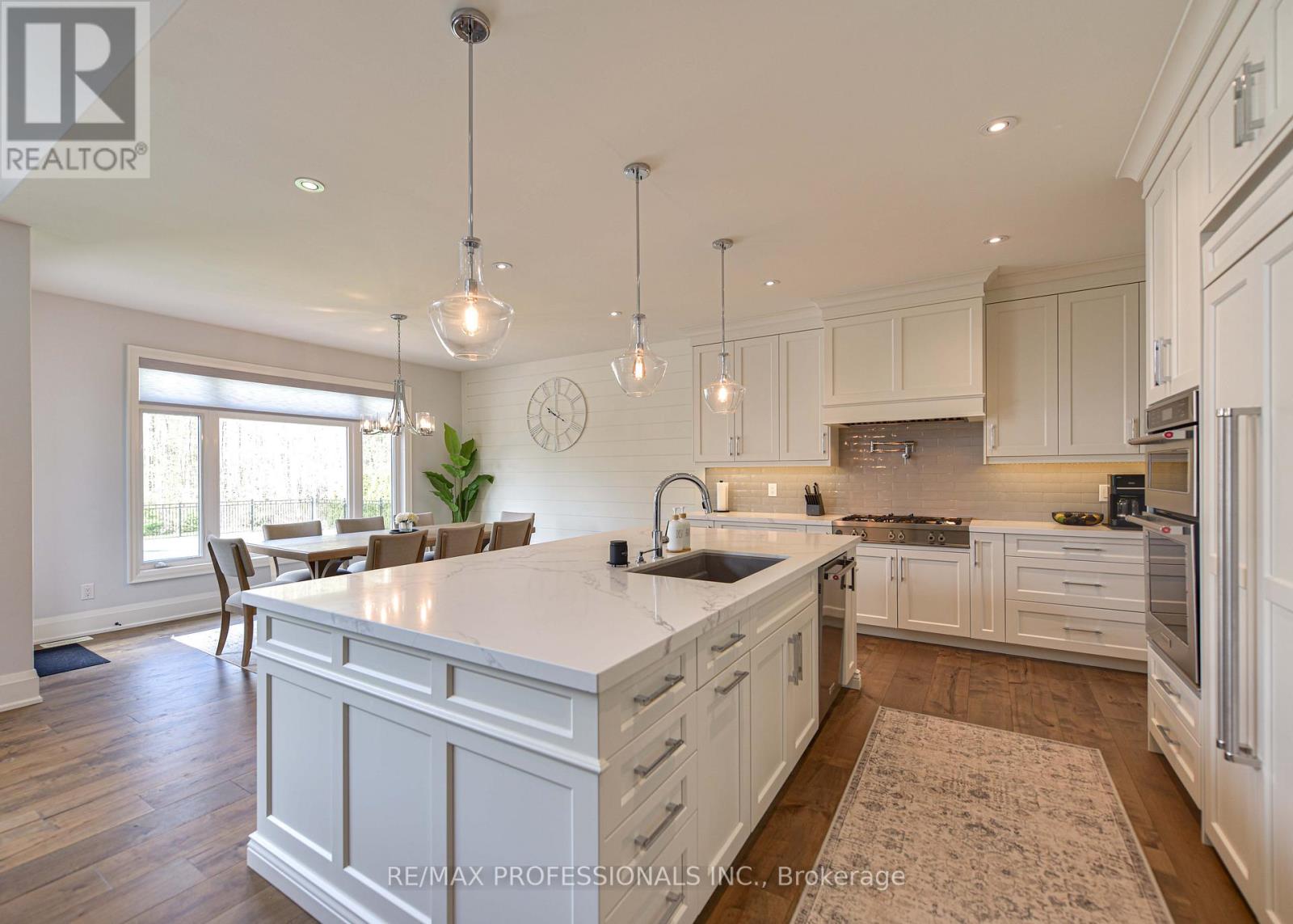 21 Boothby Crescent, Springwater, Ontario  L9X 0H1 - Photo 14 - S12158429