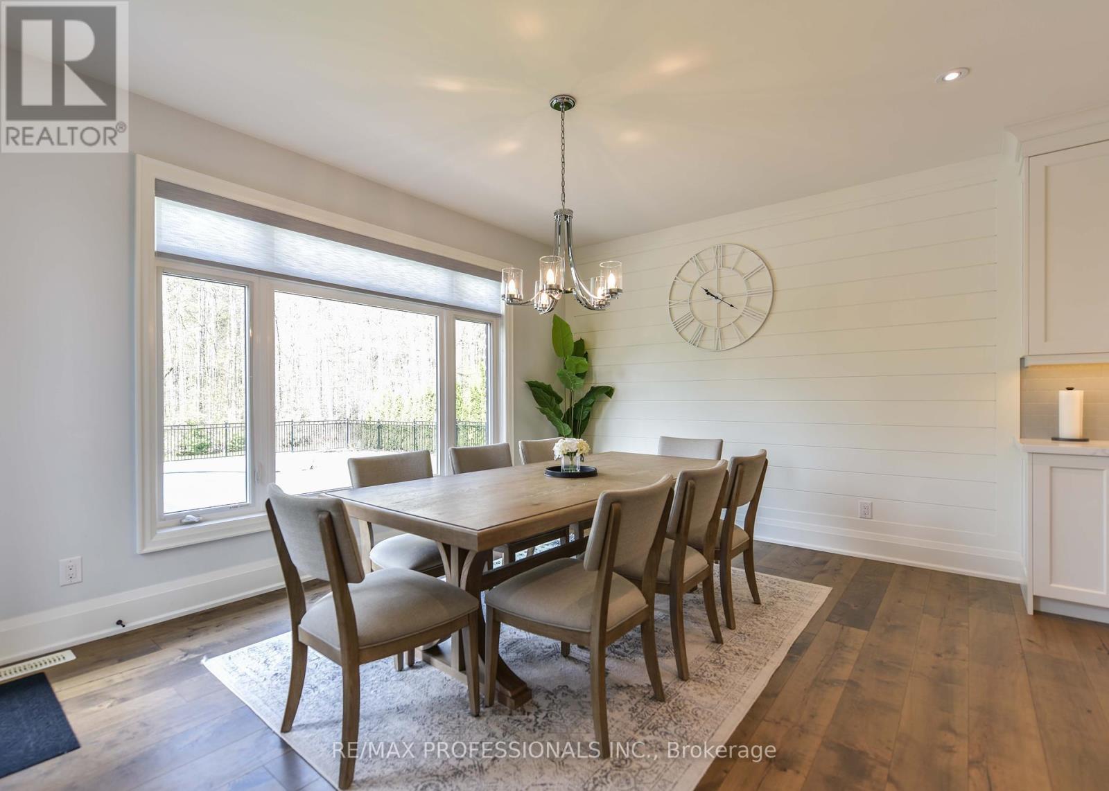 21 Boothby Crescent, Springwater, Ontario  L9X 0H1 - Photo 16 - S12158429
