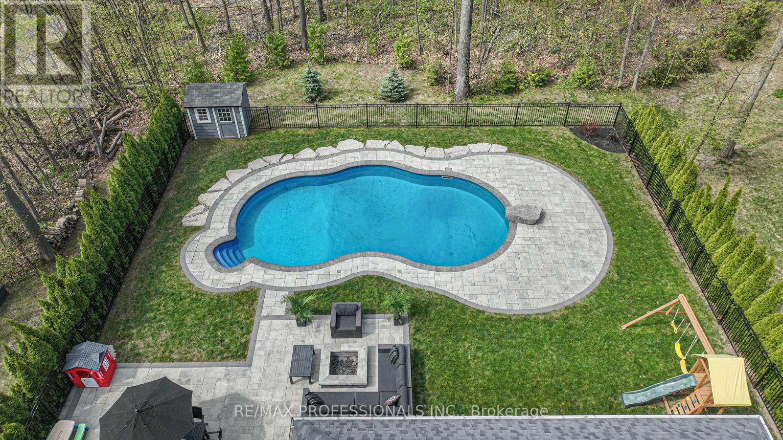 21 Boothby Crescent, Springwater, Ontario  L9X 0H1 - Photo 48 - S12158429