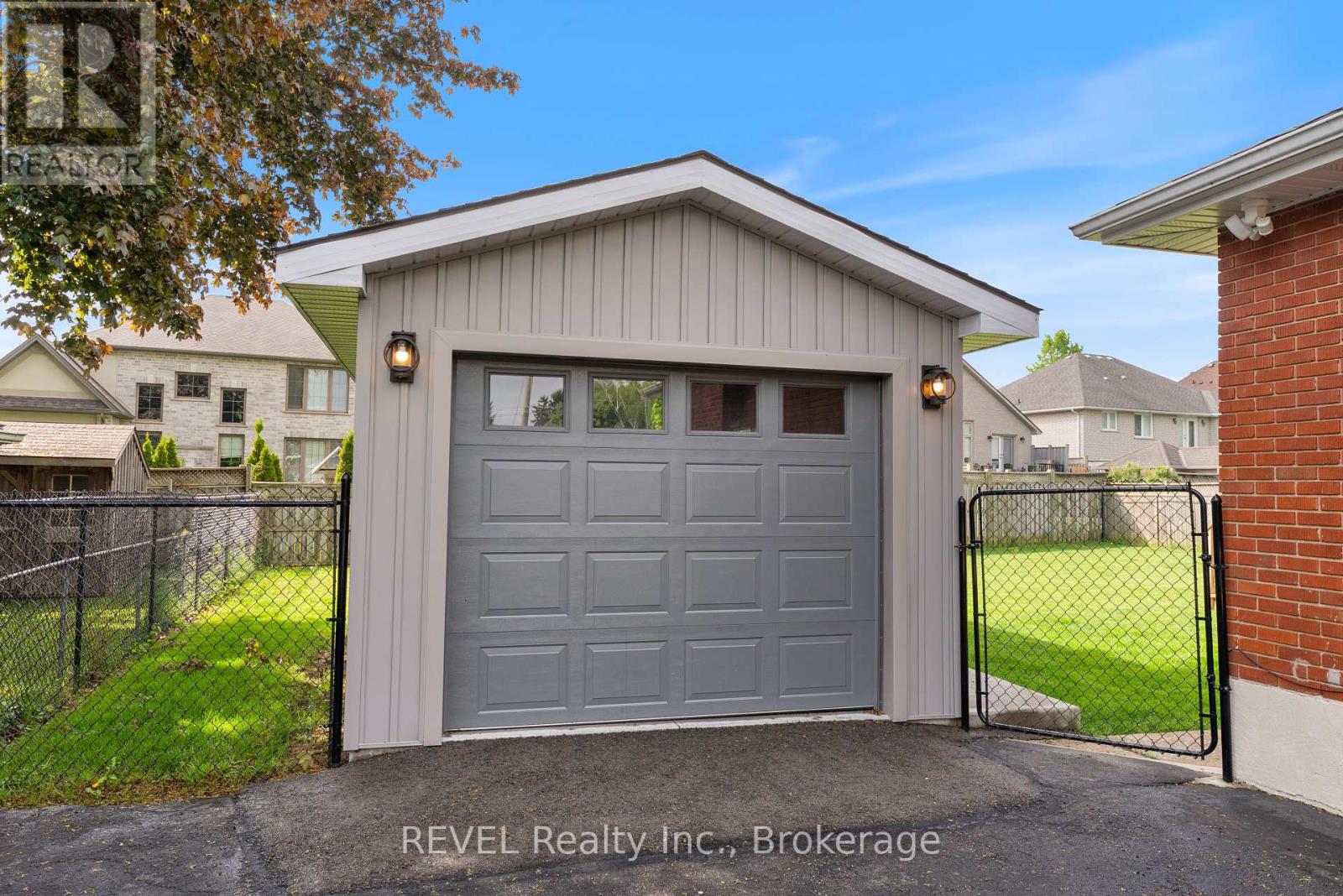 Property at 17 VARADI AVENUE image 5