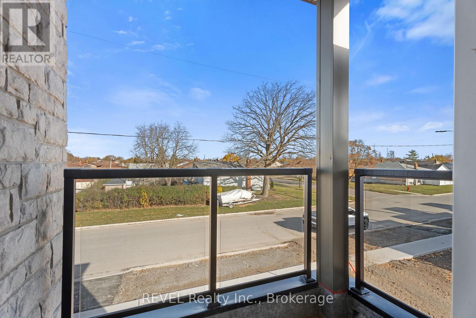 71 Laugher Avenue, Welland, Ontario  L3B 1Z4 - Photo 23 - X12158743