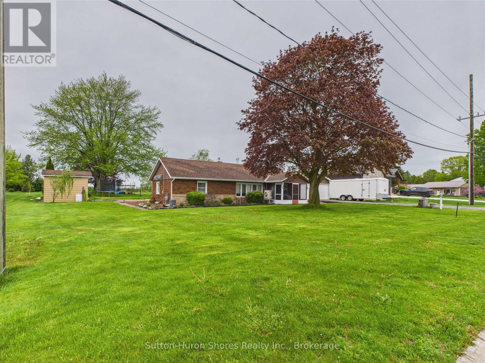 180 South Rankin Street, Saugeen Shores, Ontario  N0H 2L0 - Photo 2 - X12158664