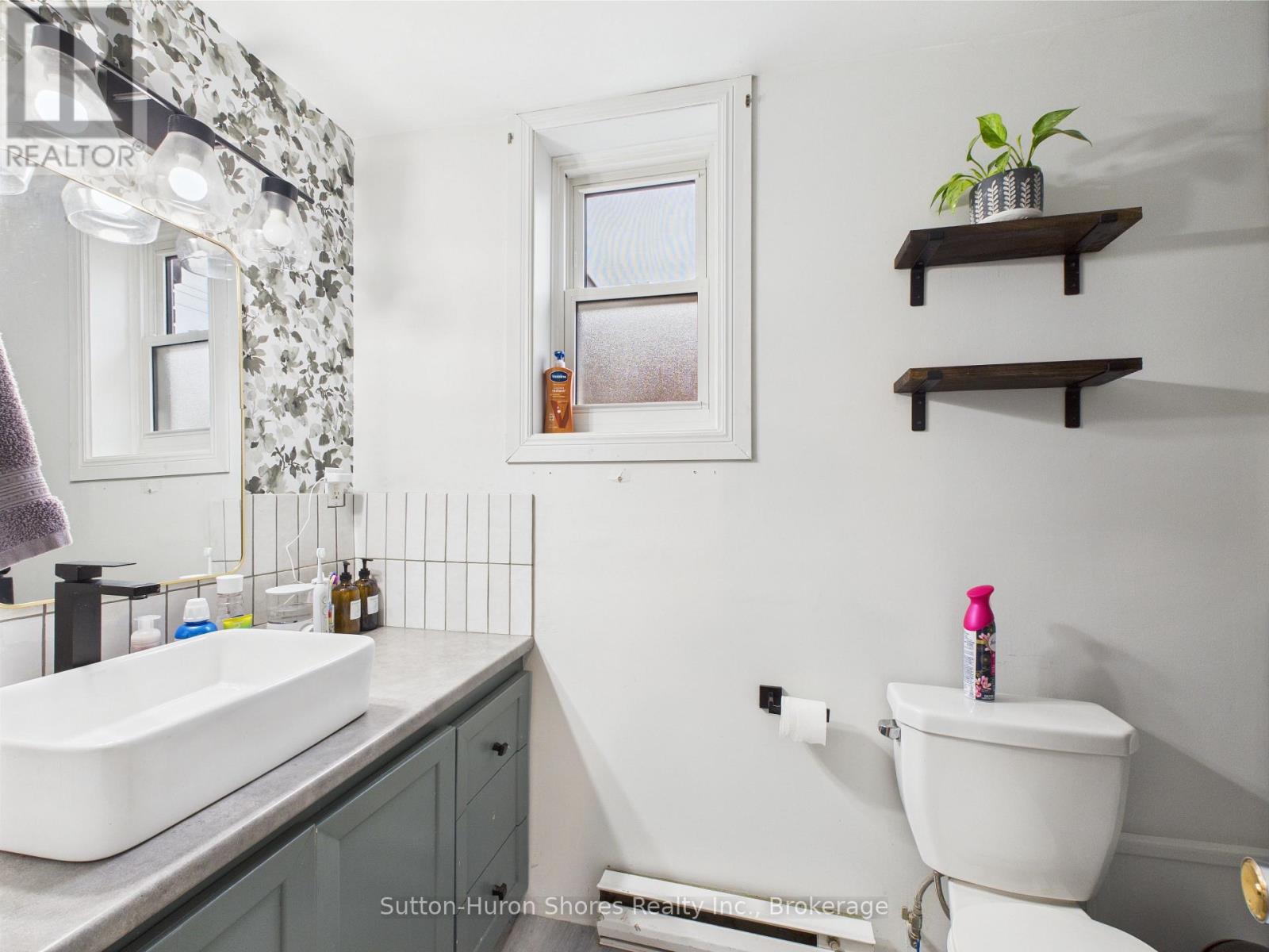 180 South Rankin Street, Saugeen Shores, Ontario  N0H 2L0 - Photo 22 - X12158664