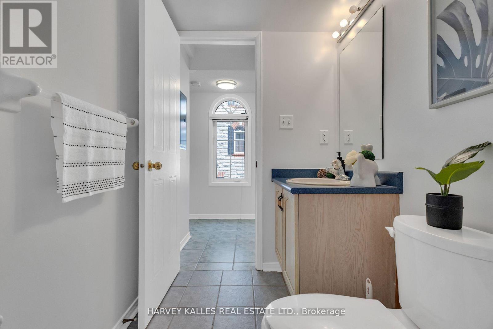 201 - 66 Sidney Belsey Crescent, Toronto, Ontario  M6M 5J4 - Photo 31 - W12158419