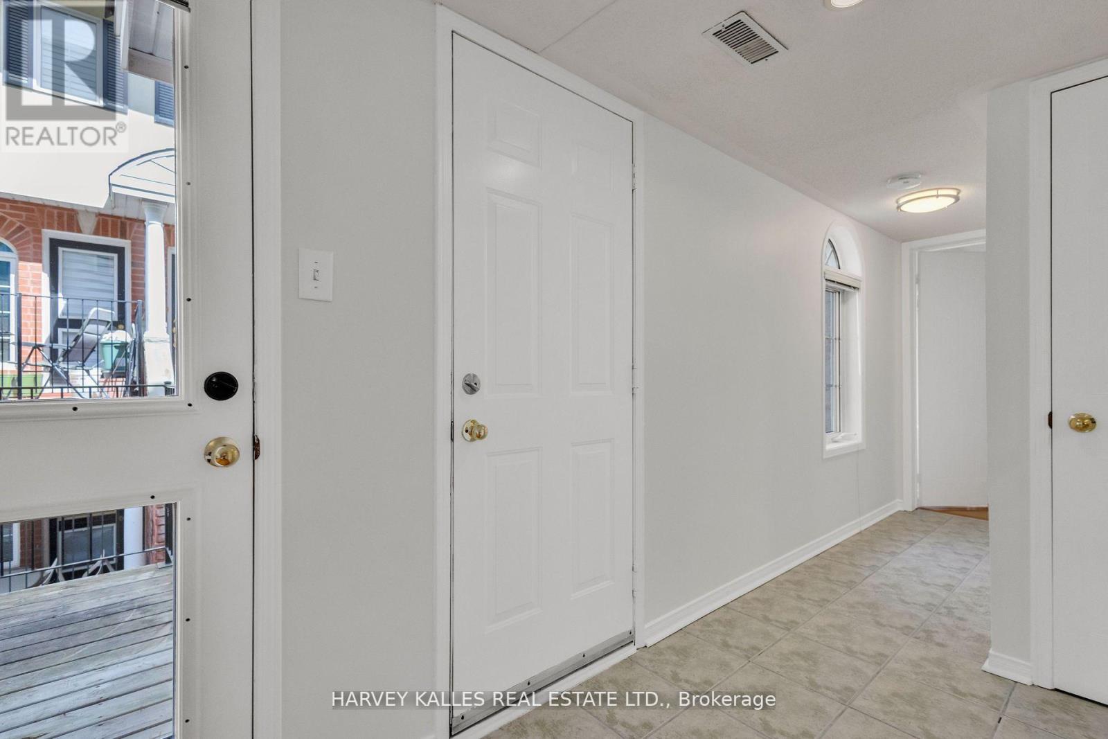 201 - 66 Sidney Belsey Crescent, Toronto, Ontario  M6M 5J4 - Photo 9 - W12158419