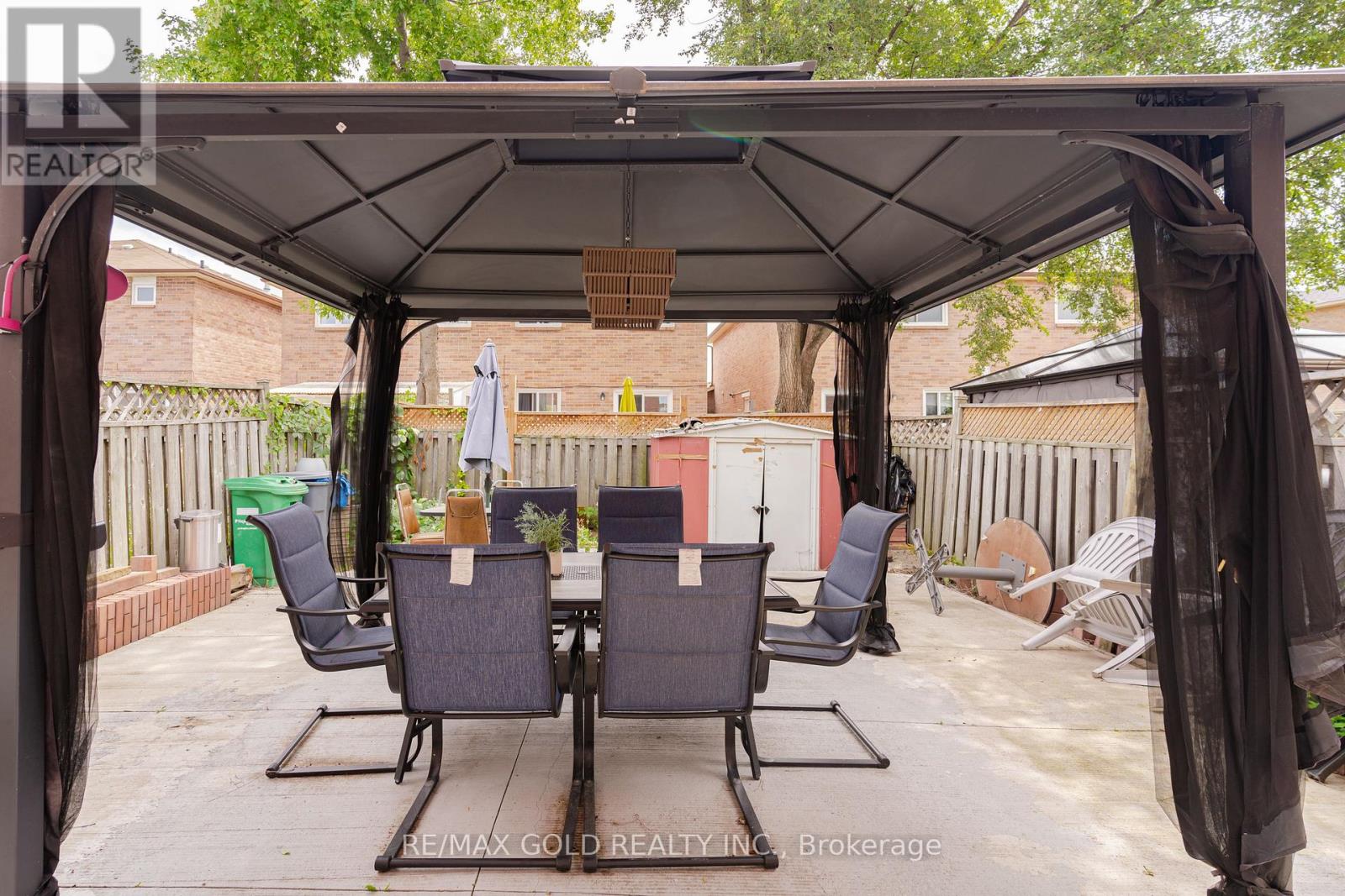 46 Donna Drive, Brampton (Heart Lake West), Ontario  L6Z 3V2 - Photo 21 - W12158518