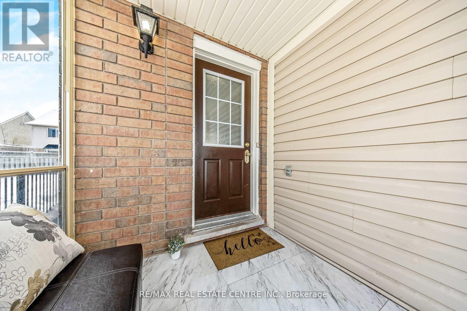 468 Trudeau Drive, Milton, Ontario  L9T 5K9 - Photo 3 - W12158528