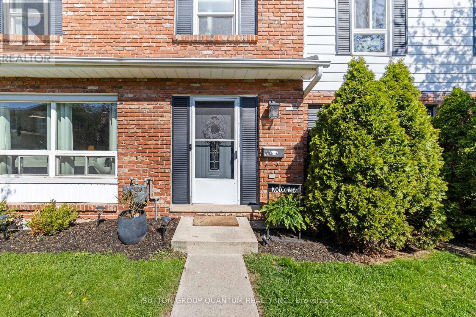 44 - 5475 Lakeshore Road, Burlington, Ontario  L7L 1E1 - Photo 2 - W12158537