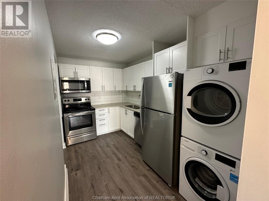 9 Sarah Crescent Unit# 204, Chatham, Ontario N7M 5R1 - Photo 2 - 25012457
