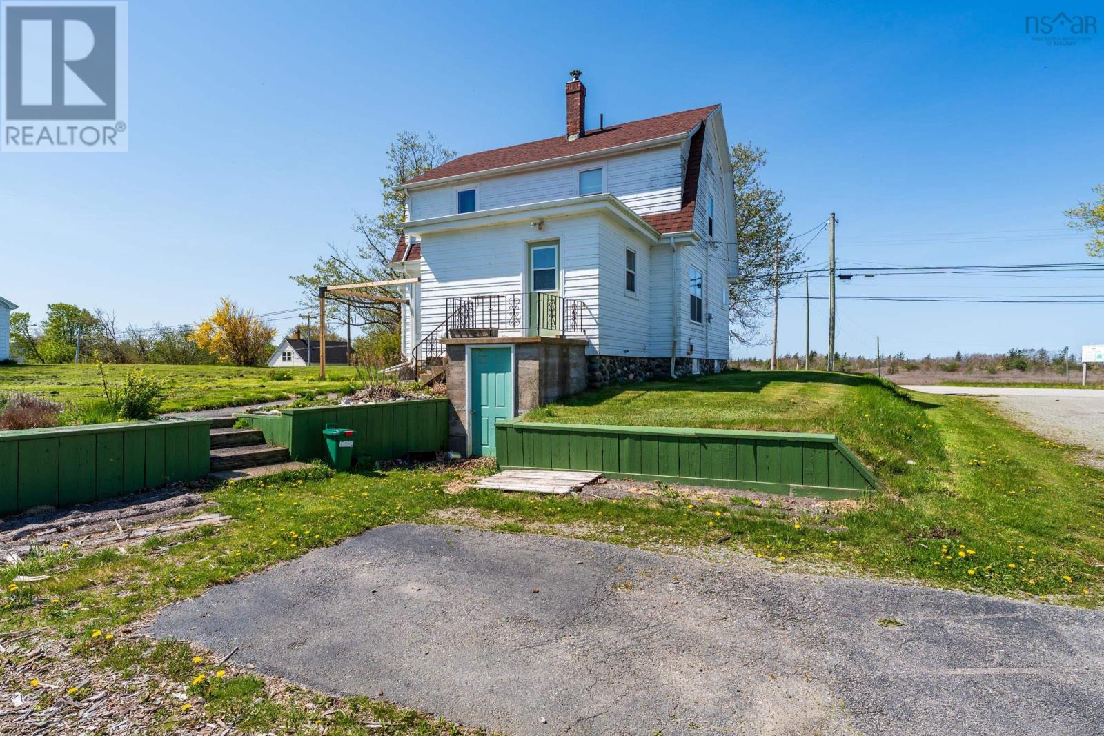 8882 Highway 1, Meteghan River, Nova Scotia  B0W 2L0 - Photo 6 - 202501422