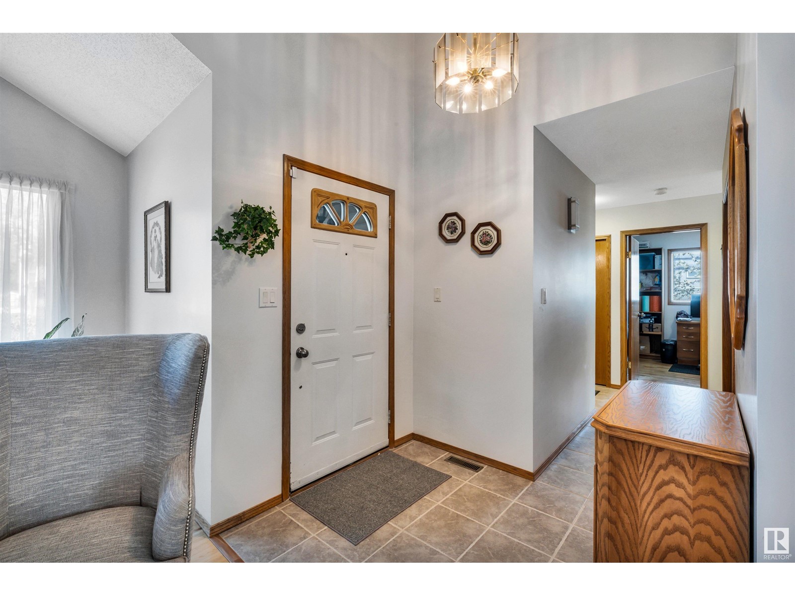 19 Parkwood Dr, St. Albert, Alberta  T8N 5L5 - Photo 5 - E4437361
