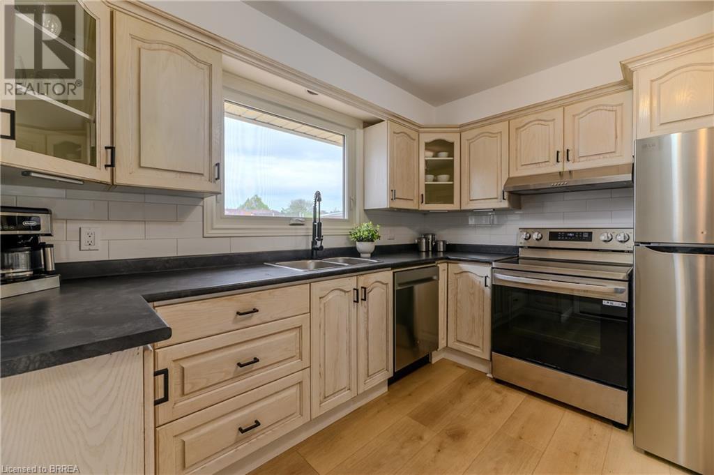 130 Tranquility Street, Brantford, Ontario  N3R 3J1 - Photo 4 - 40708487