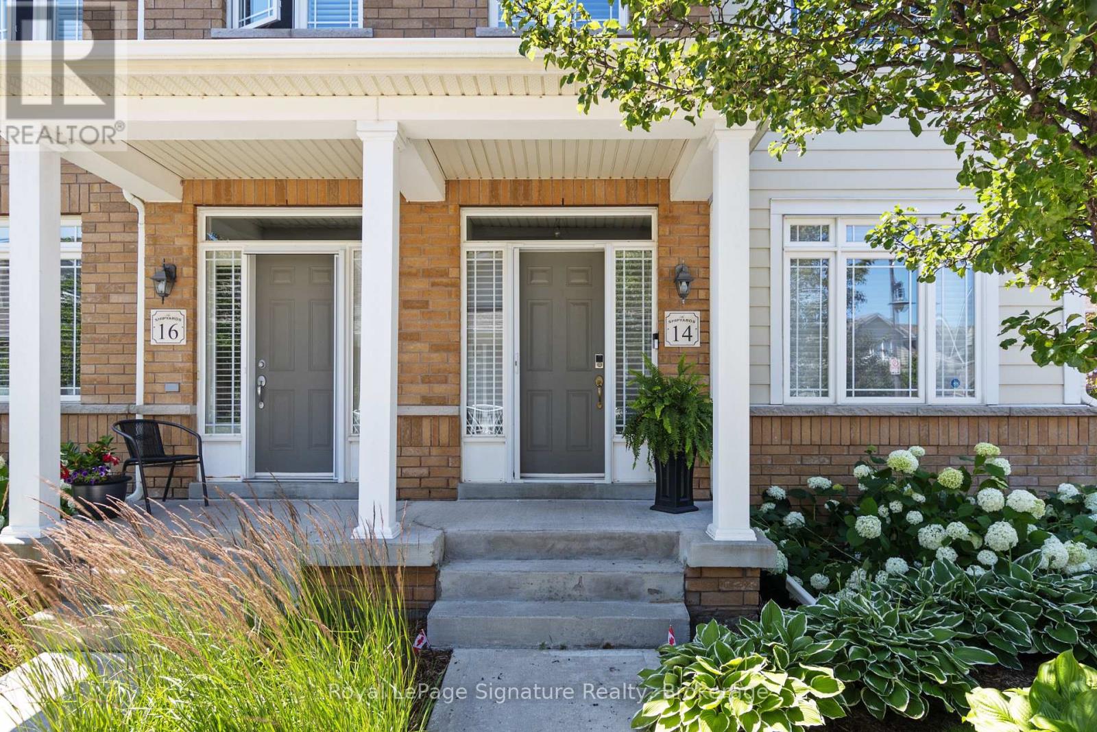 Property at 14 MONTCLAIR MEWS image 4