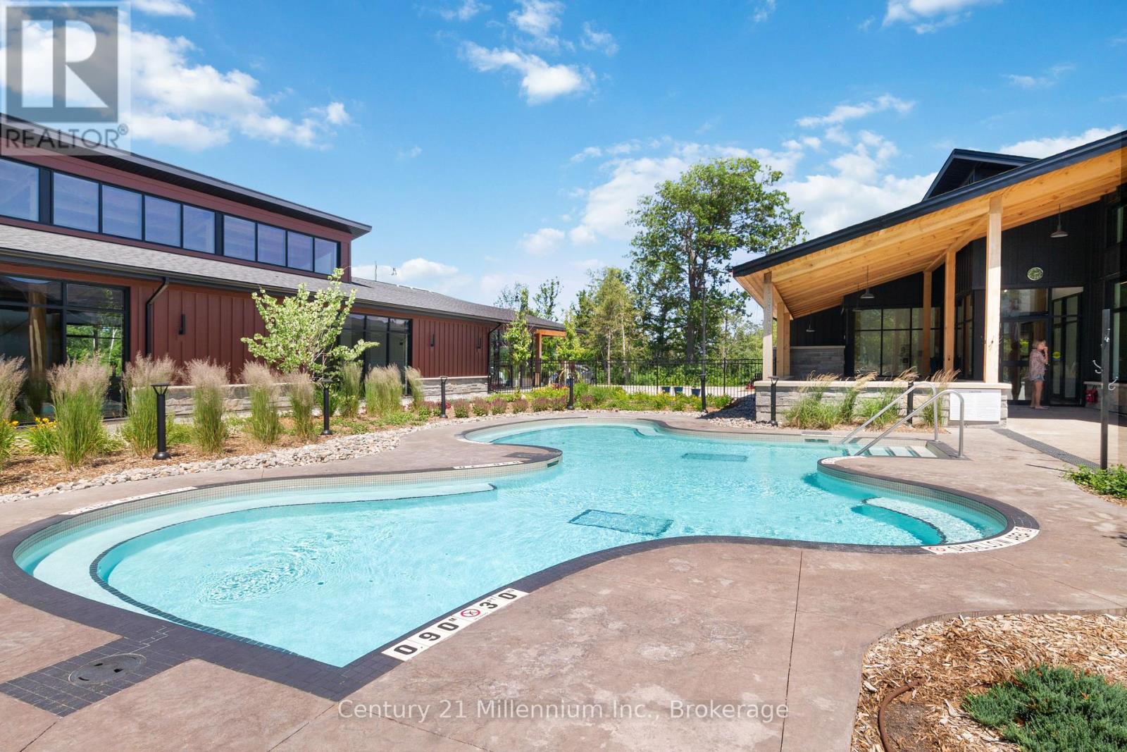 204 Courtland Street, Blue Mountains, Ontario  L9Y 4E4 - Photo 41 - X12038640