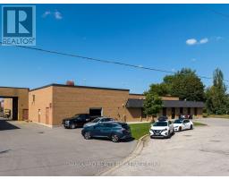 1 - 30 MID-DOMINION ACRES, Toronto, Ontario
