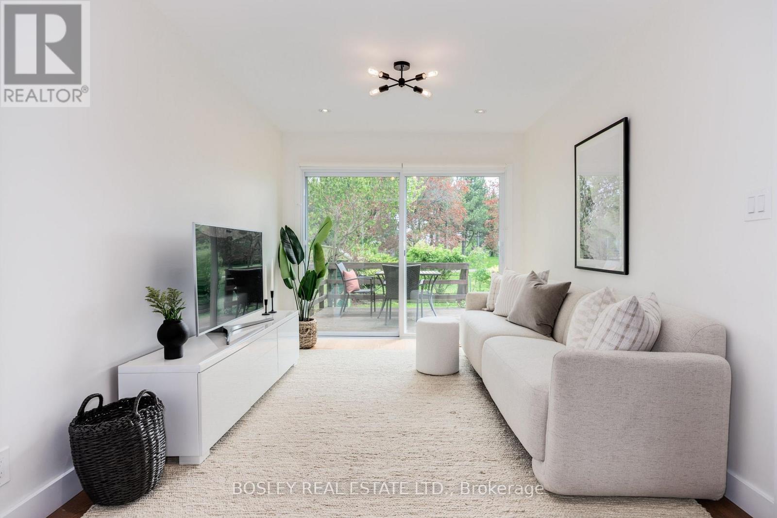 21 Fairfax Crescent, Toronto (Clairlea-Birchmount), Ontario  M1L 1Z6 - Photo 15 - E12158571