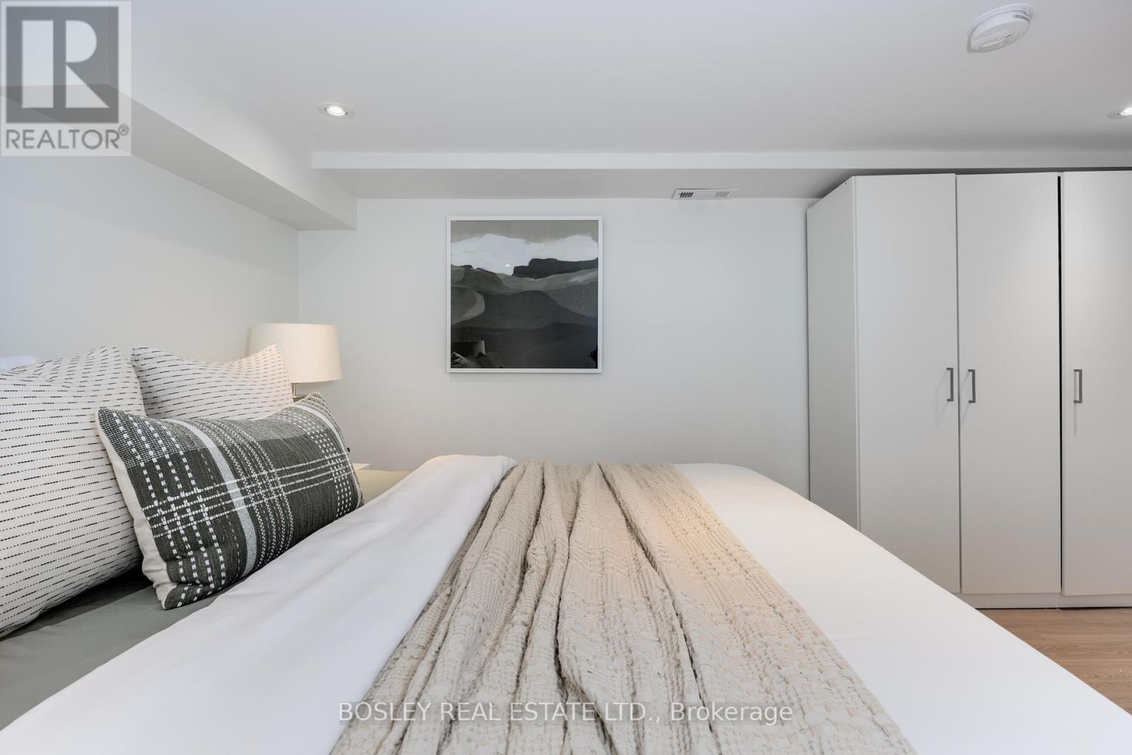 21 Fairfax Crescent, Toronto (Clairlea-Birchmount), Ontario  M1L 1Z6 - Photo 30 - E12158571