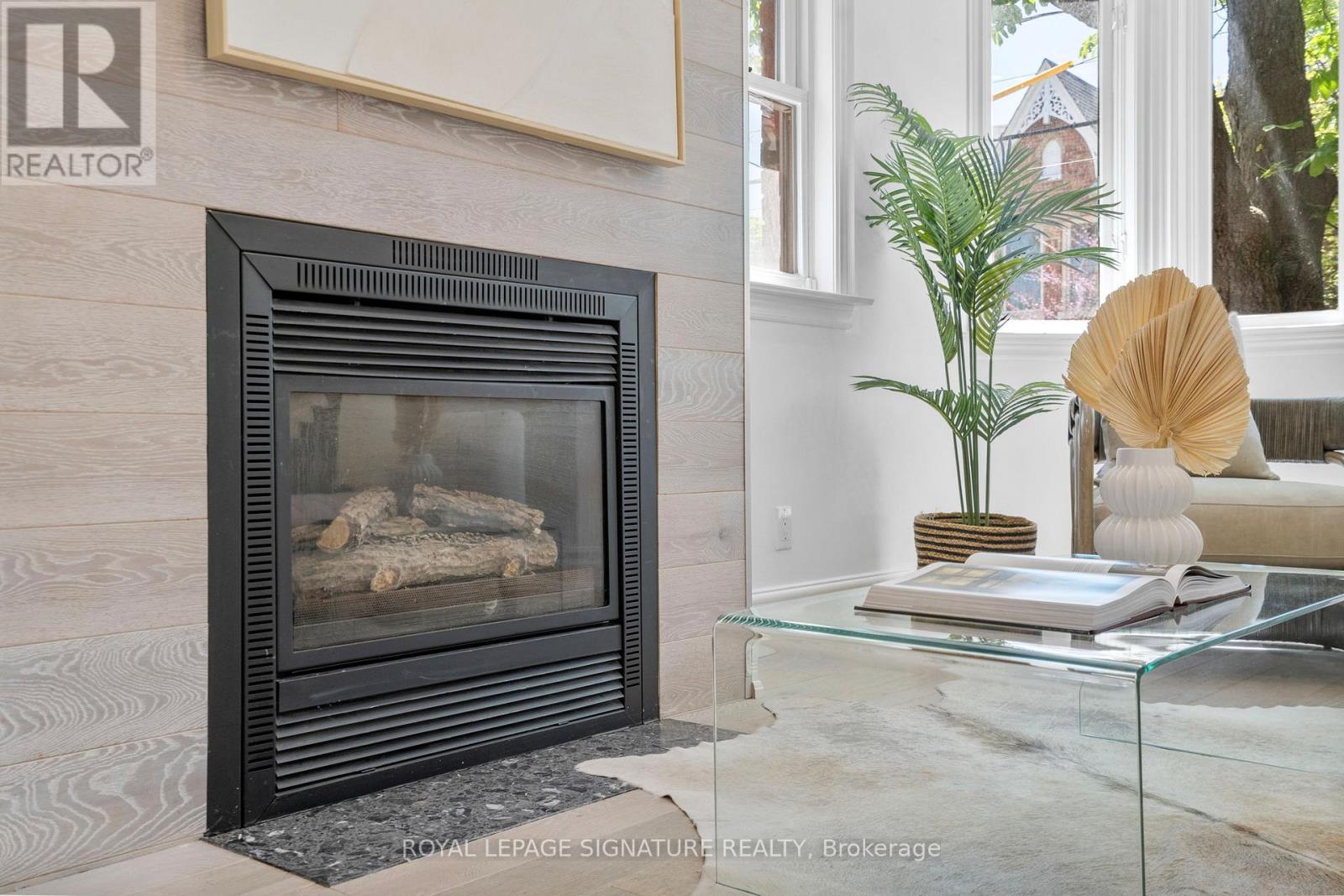 15 Boulton Avenue, Toronto, Ontario  M4M 2J4 - Photo 8 - E12158633