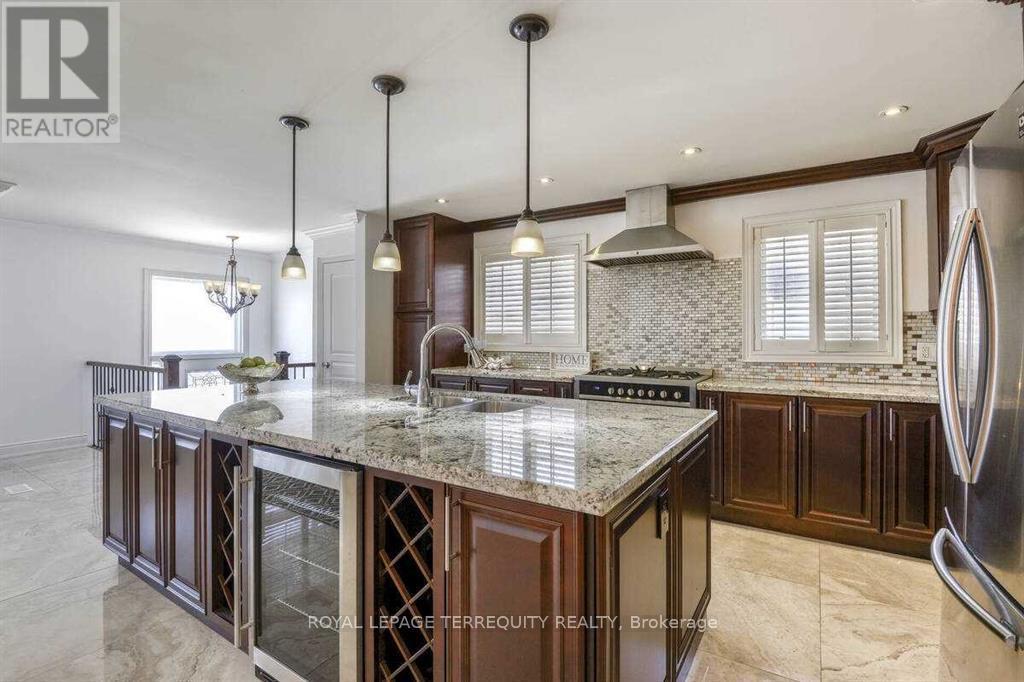 17 Agincourt Road, Vaughan, Ontario  L4L 2Z7 - Photo 10 - N12158561