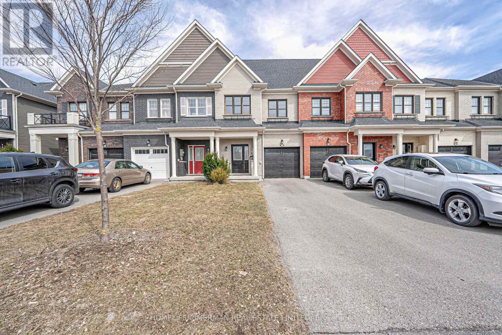 Property at 170 BOADWAY CRESCENT image 1