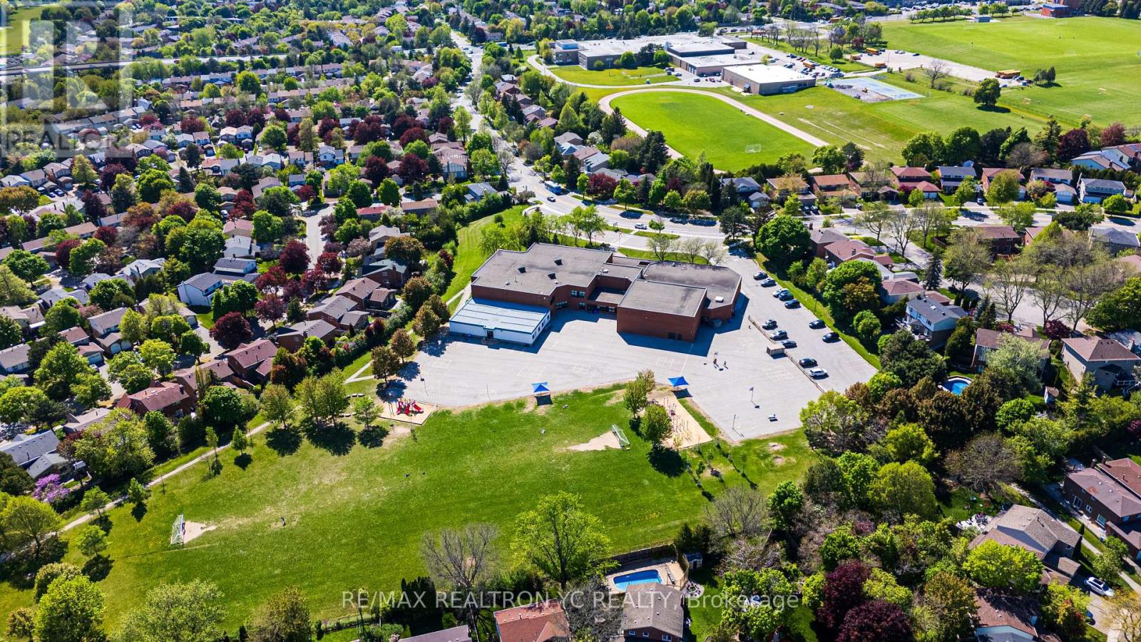 19 Breckonwood Crescent, Markham (Aileen-Willowbrook), Ontario  L3T 5G8 - Photo 46 - N12158650