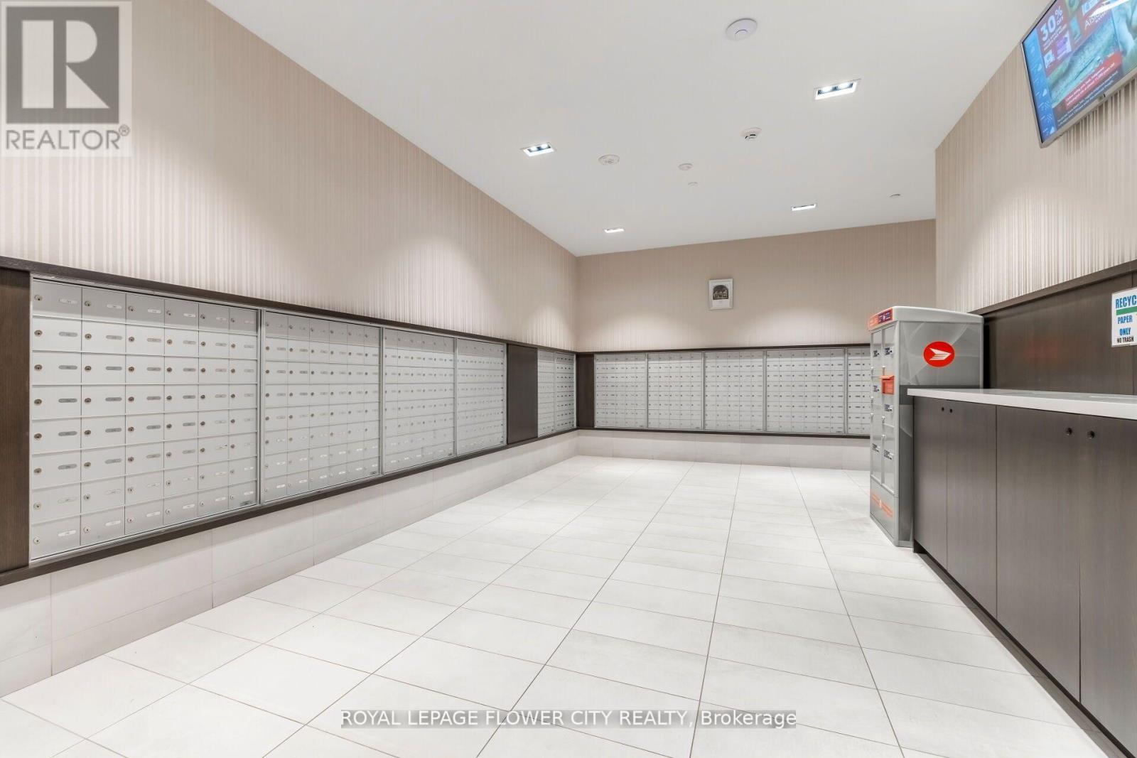 2414 - 9000 Jane Street E, Vaughan (Vellore Village), Ontario  L4K 0M6 - Photo 17 - N12158657