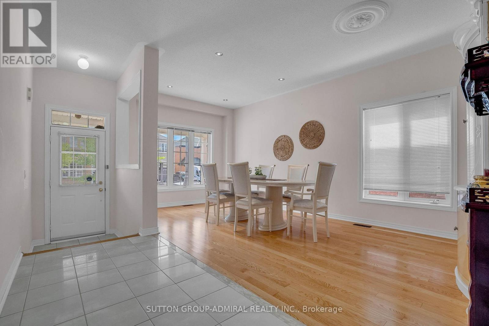 Property at 50 SAINT VICTOR DRIVE image 3