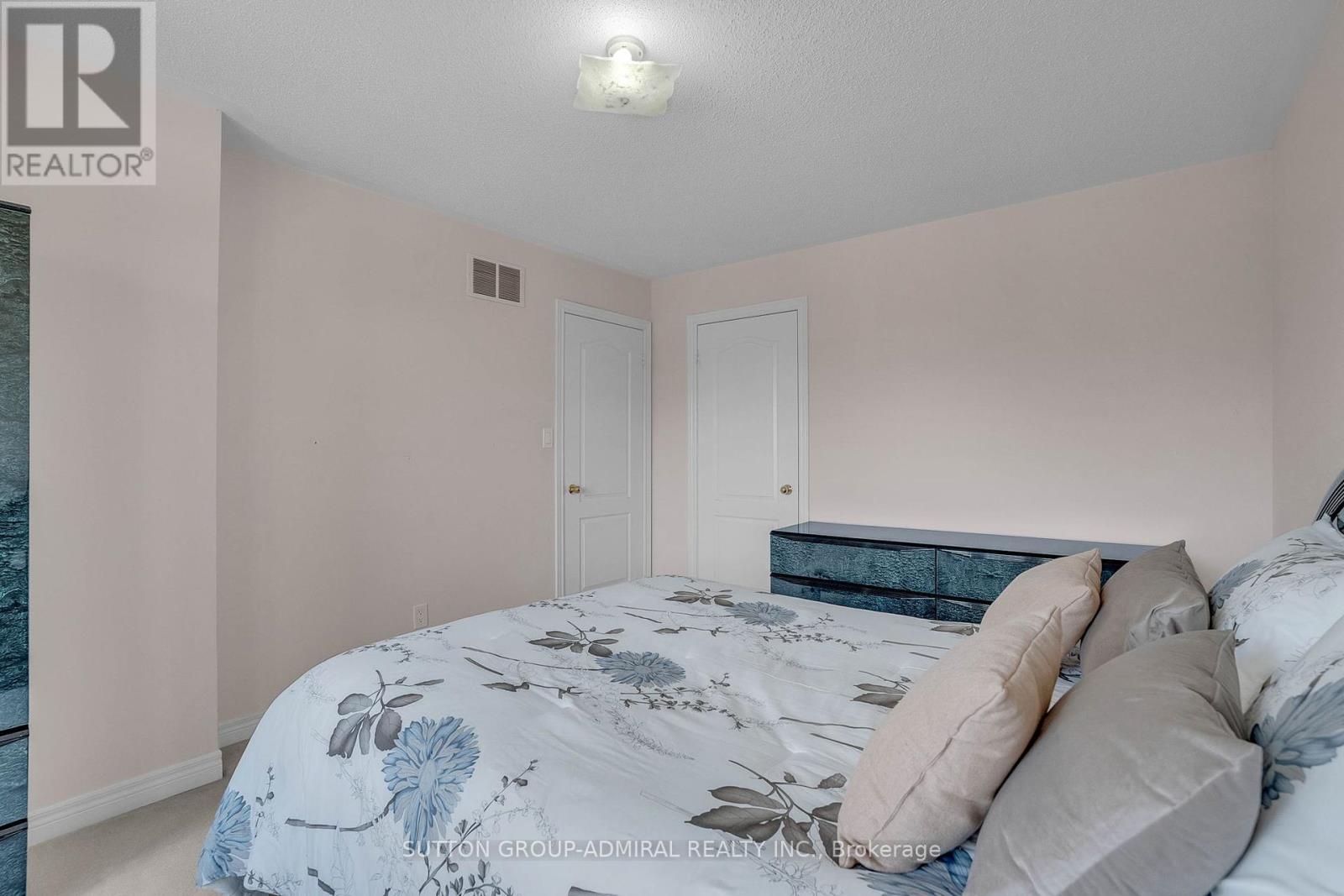 50 Saint Victor Drive, Vaughan, Ontario  L4H 3E3 - Photo 36 - N12158703