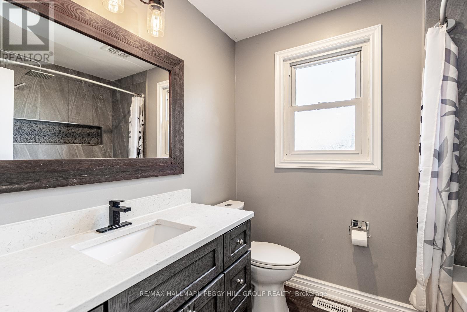 25 Marshall Street, Barrie, Ontario  L4N 3S4 - Photo 16 - S12158724