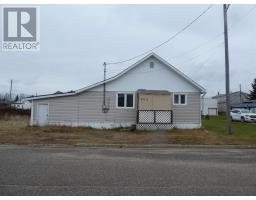 208 Third Ave SE, Geraldton, Ontario