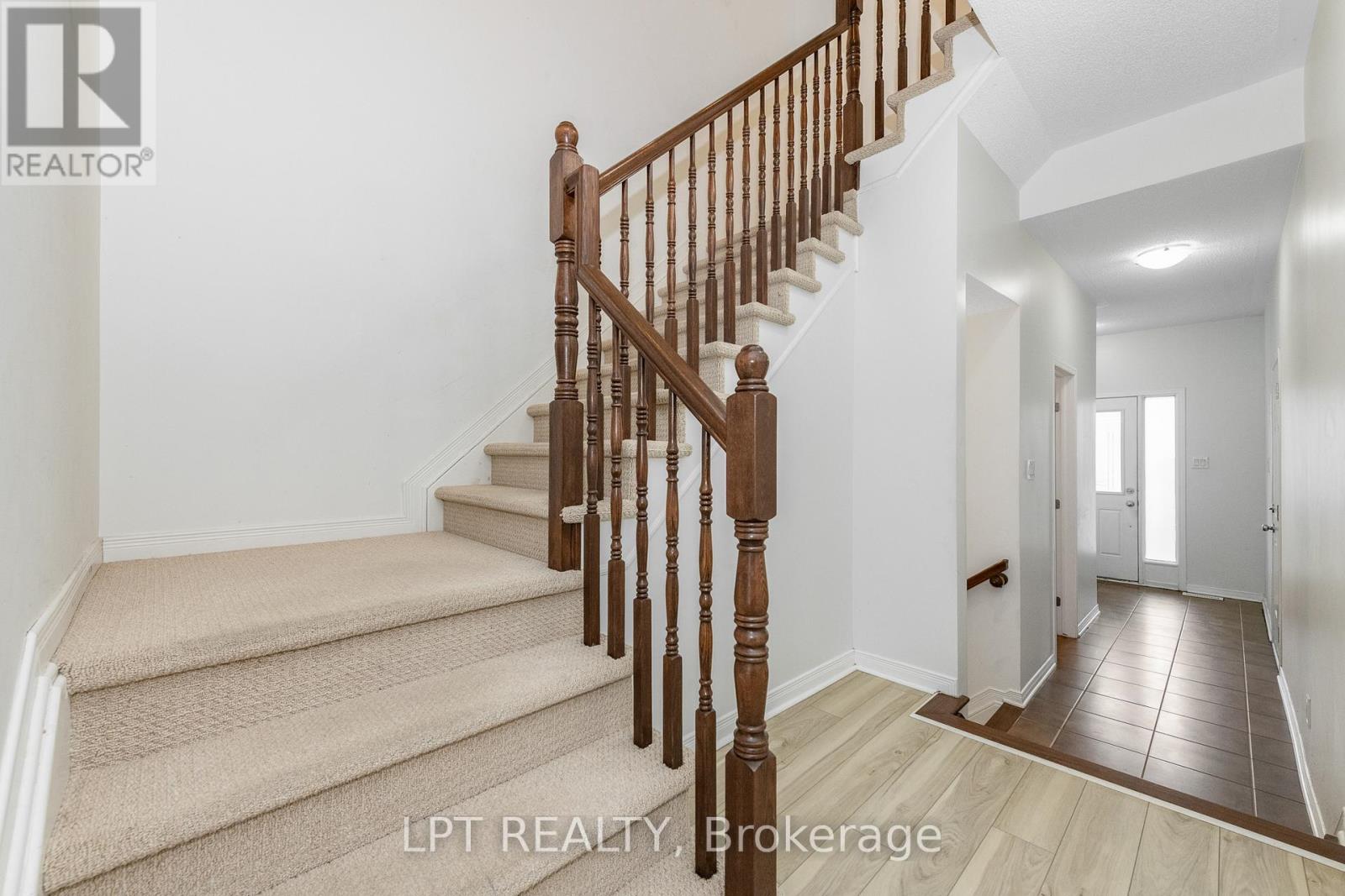617 Via Amalfi Street, Ottawa, Ontario  K2J 5X8 - Photo 4 - X12158835