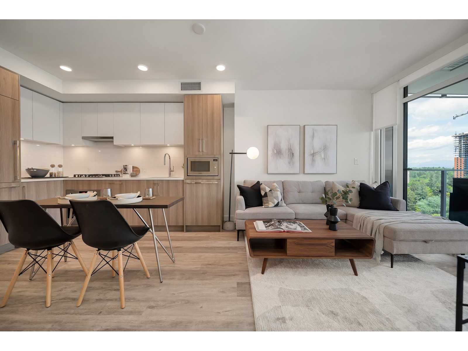 1808 9675 King George Boulevard, Surrey, British Columbia  V3T 2V3 - Photo 7 - R2996065