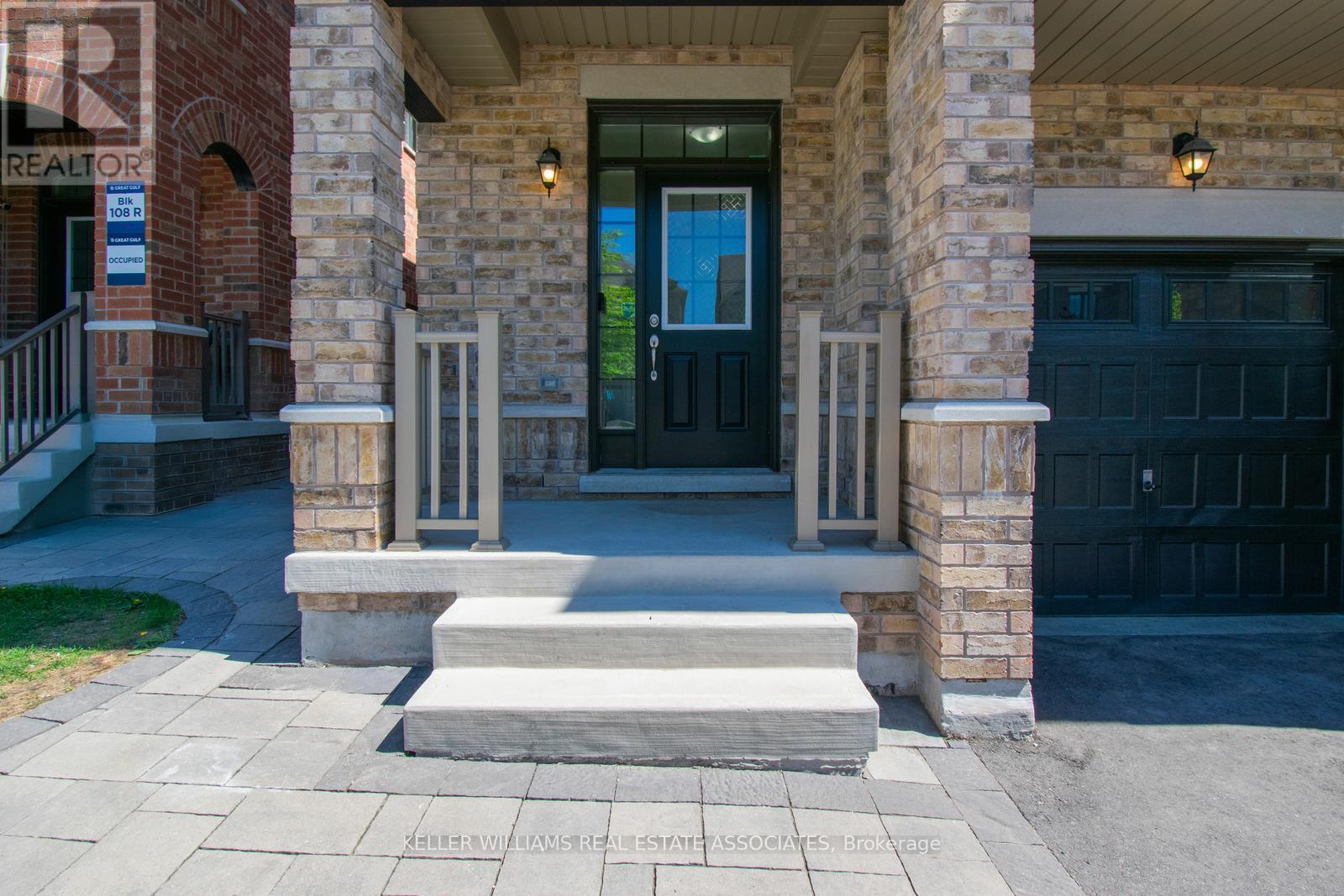 5 Quinton Ridge, Brampton, Ontario  L6Y 6J4 - Photo 3 - W12158560