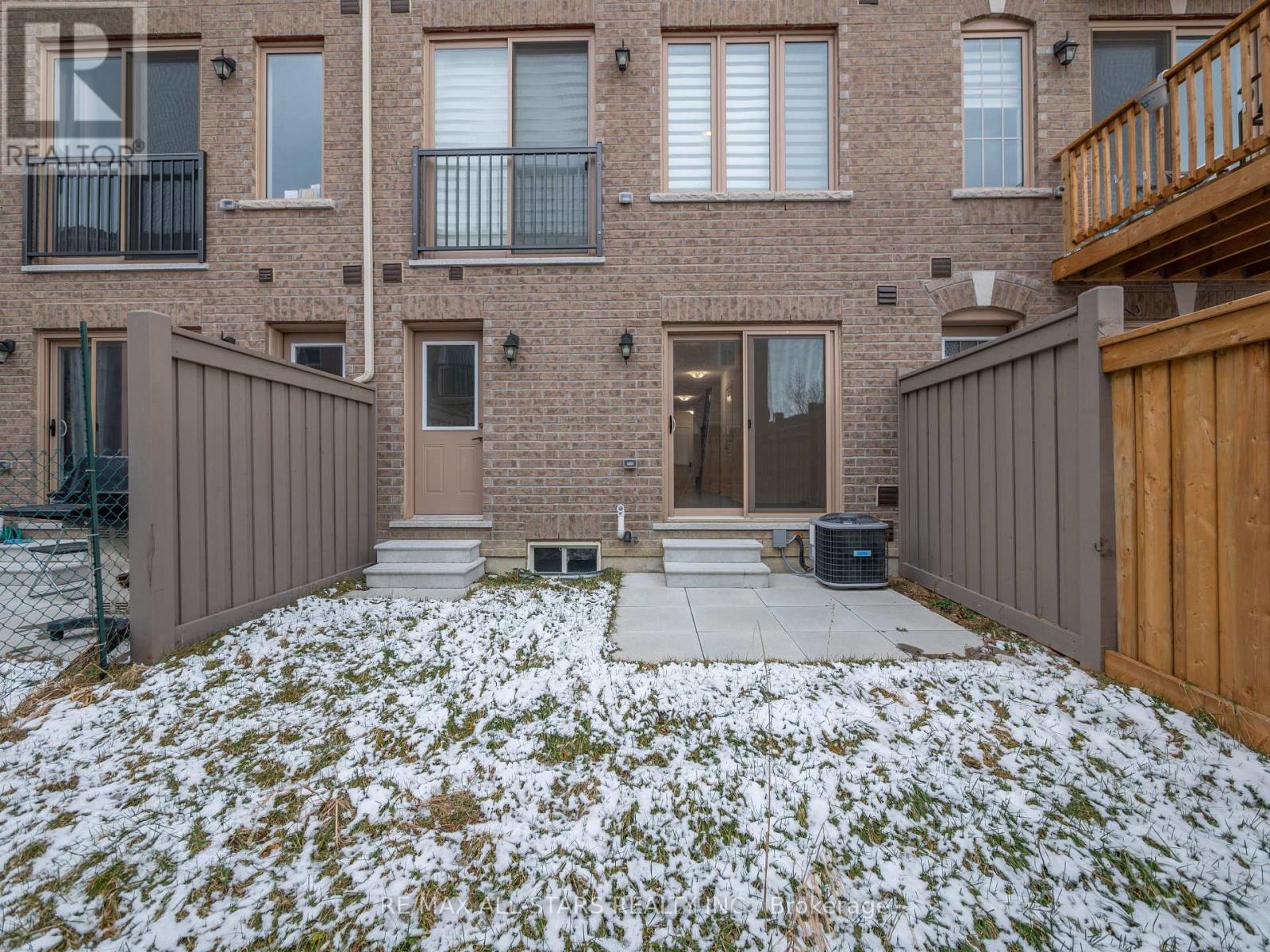 32 Faye Street, Brampton, Ontario  L6P 4M9 - Photo 35 - W12158603