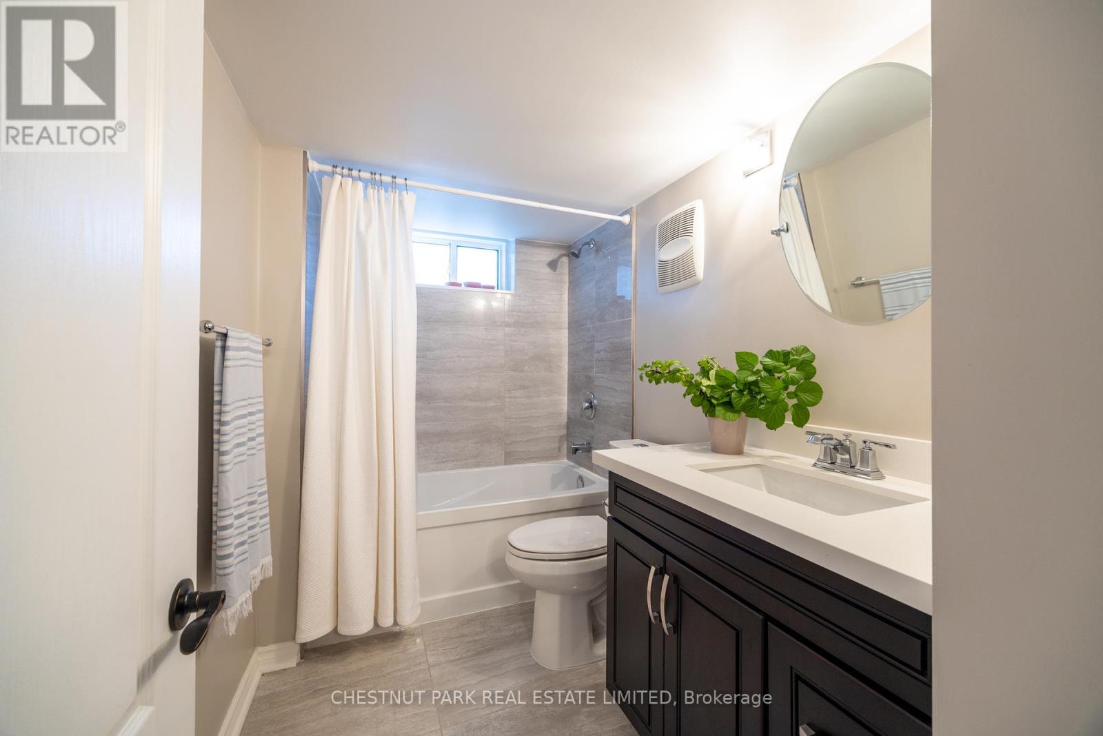 95 Sellers Avenue, Toronto, Ontario  M6E 3T7 - Photo 21 - W12158627