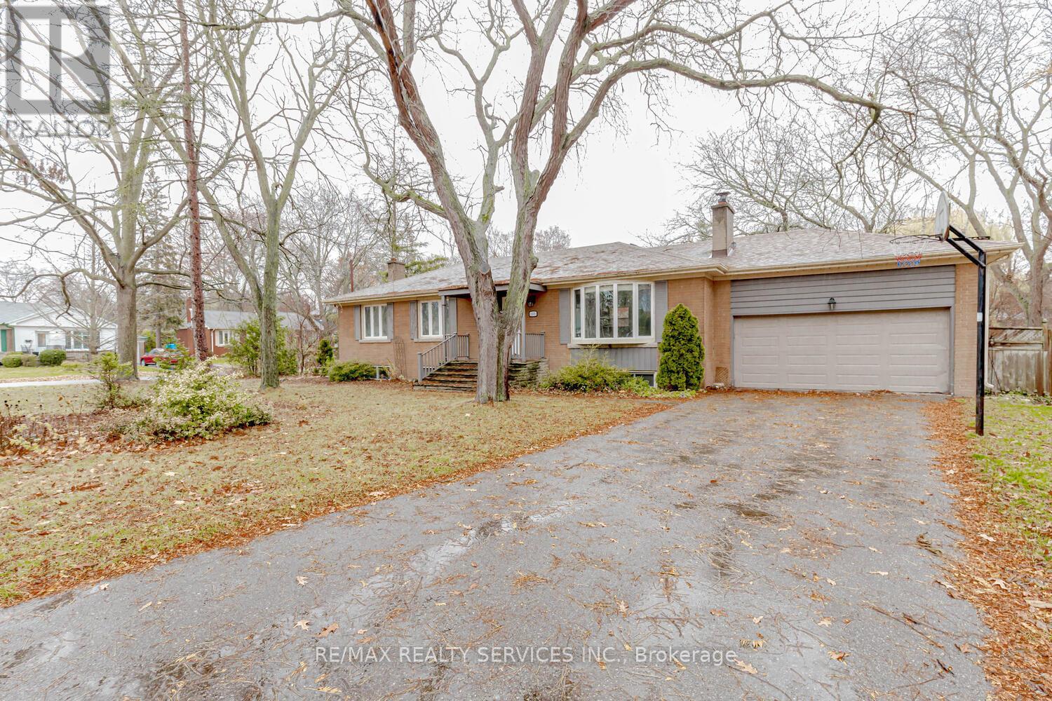 1259 TWIN OAKS DELL DRIVE, Mississauga, Ontario