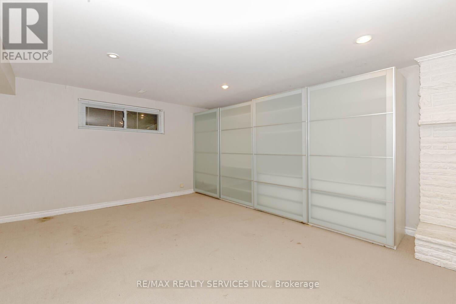 1259 Twin Oaks Dell Drive, Mississauga, Ontario  L5H 3J7 - Photo 31 - W12158630