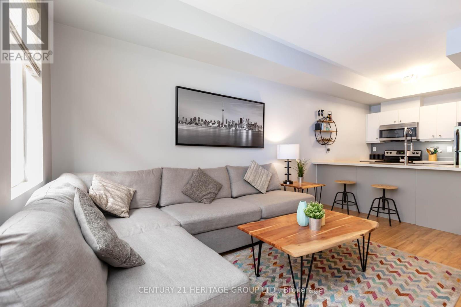 44 - 68 Winston Park Boulevard, Toronto, Ontario  M3K 1C2 - Photo 2 - W12158659